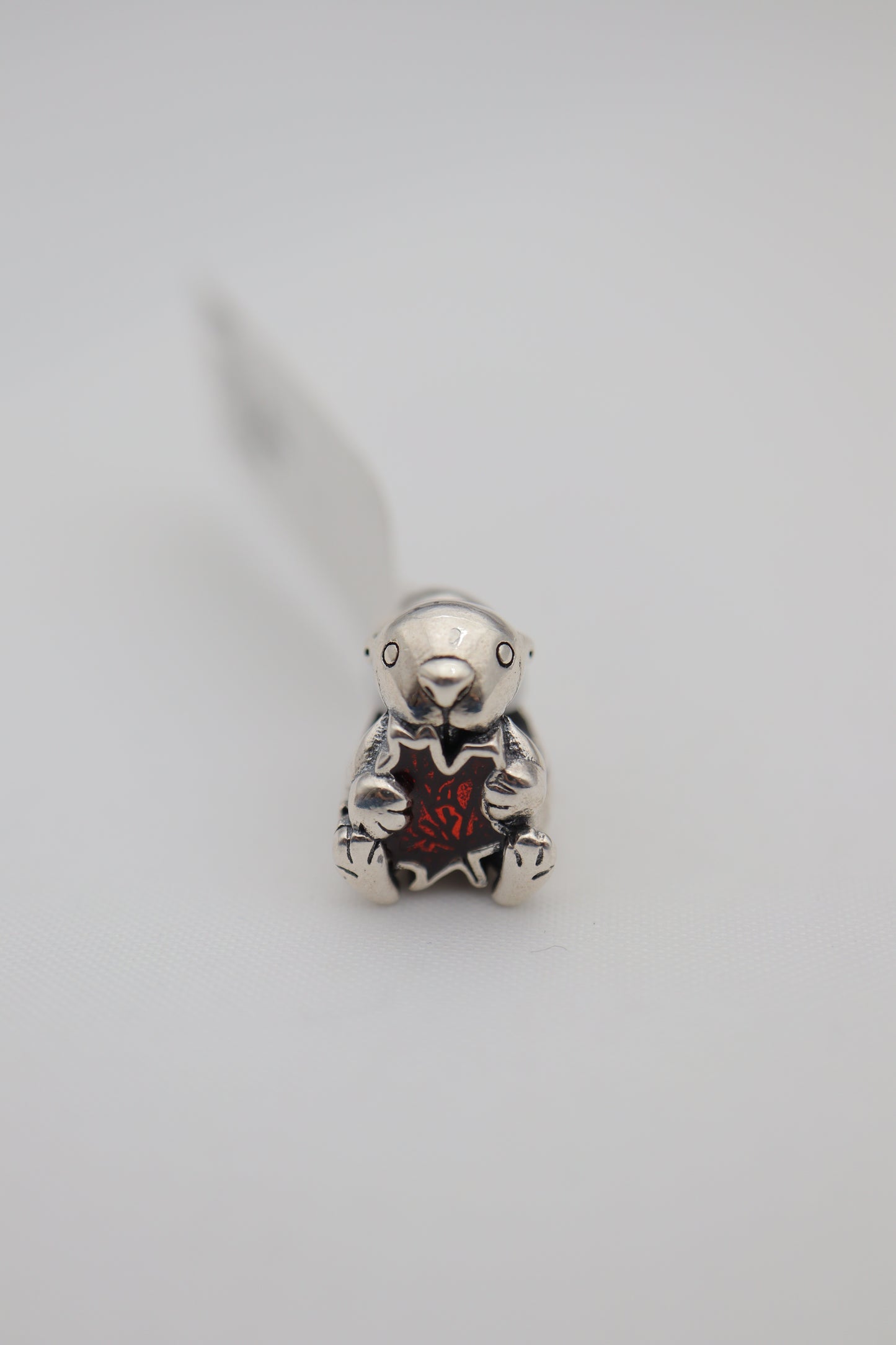 MAPLE LEAF CHARM PC167