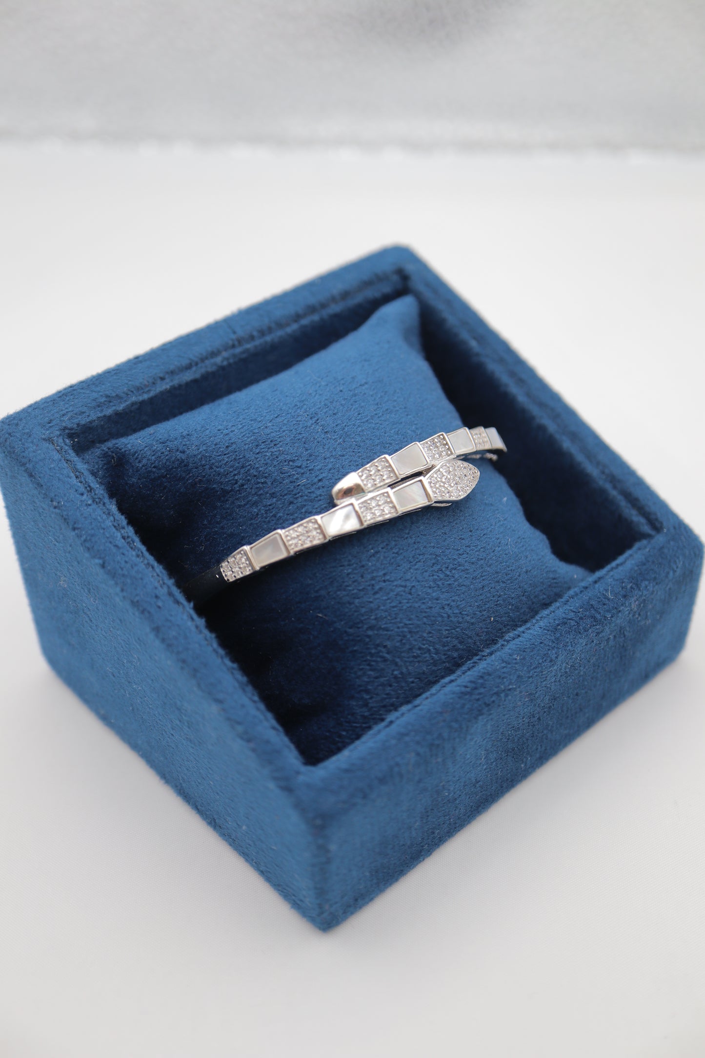 BVLGARI BANGLE BRACELET SB033