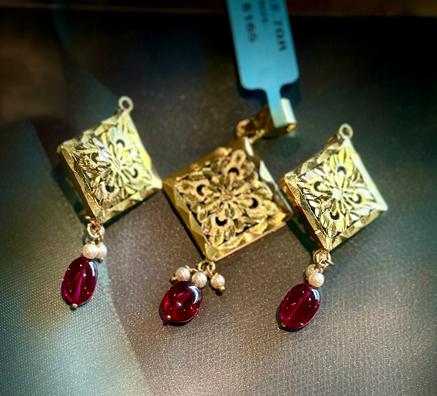 GOLD PLATE PENDANT SET GPI053