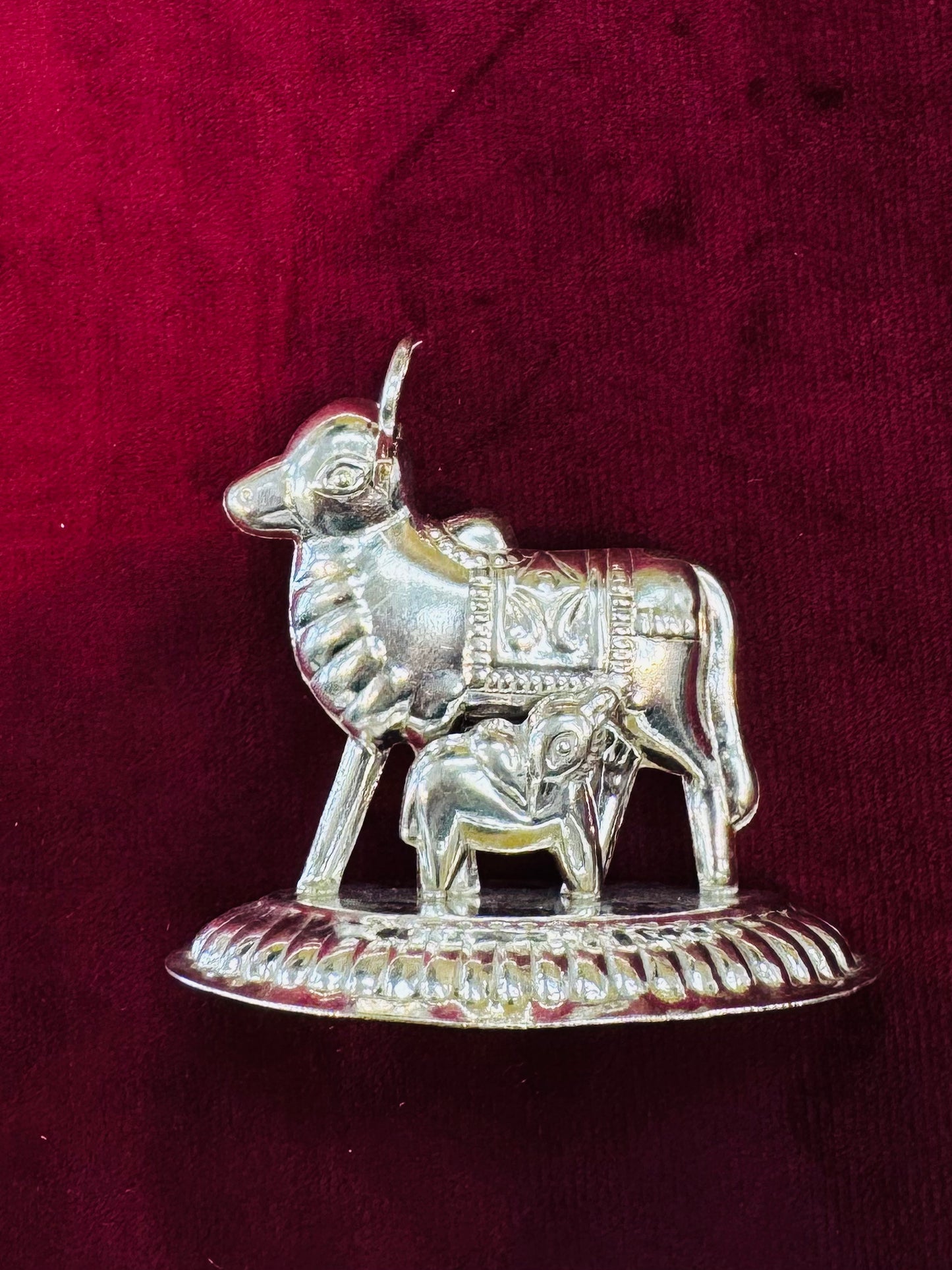 PURE SILVER COW AND CALF PI073