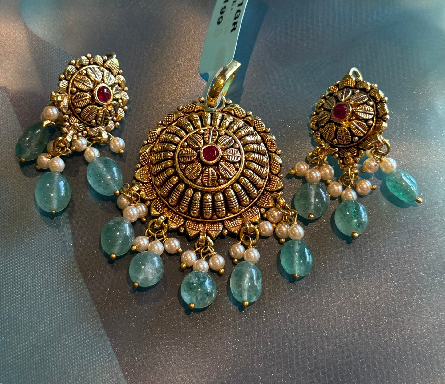 GOLD PLATE PENDANT SET GPI052