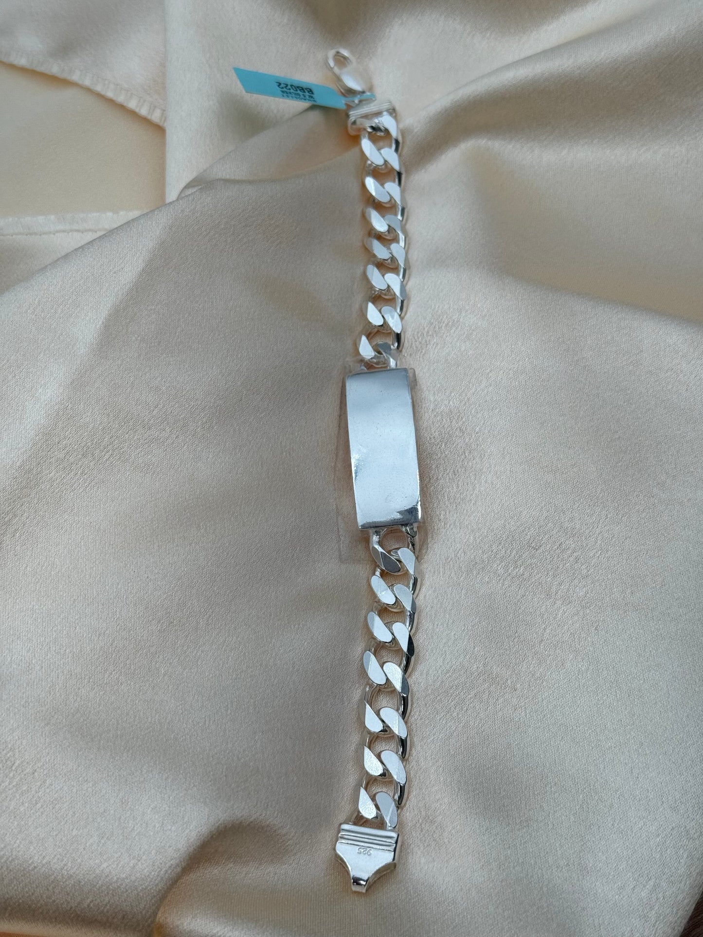 SILVER BRACELET SIZE 8.5 BB022