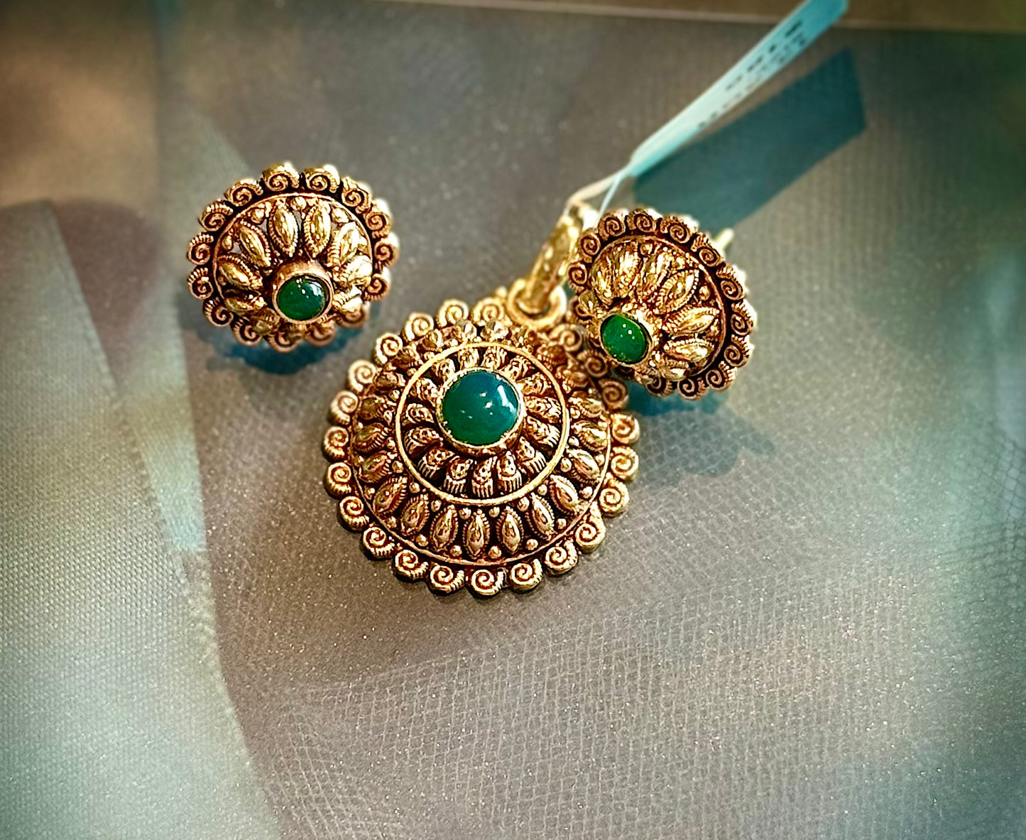 GOLD PLATE PENDANT SET GPI061