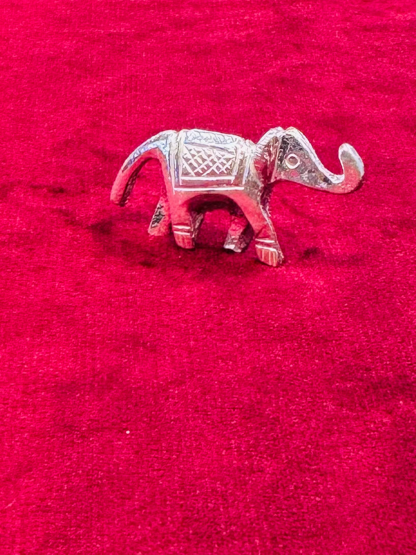 PURE SILVER ELEPHANT PI051