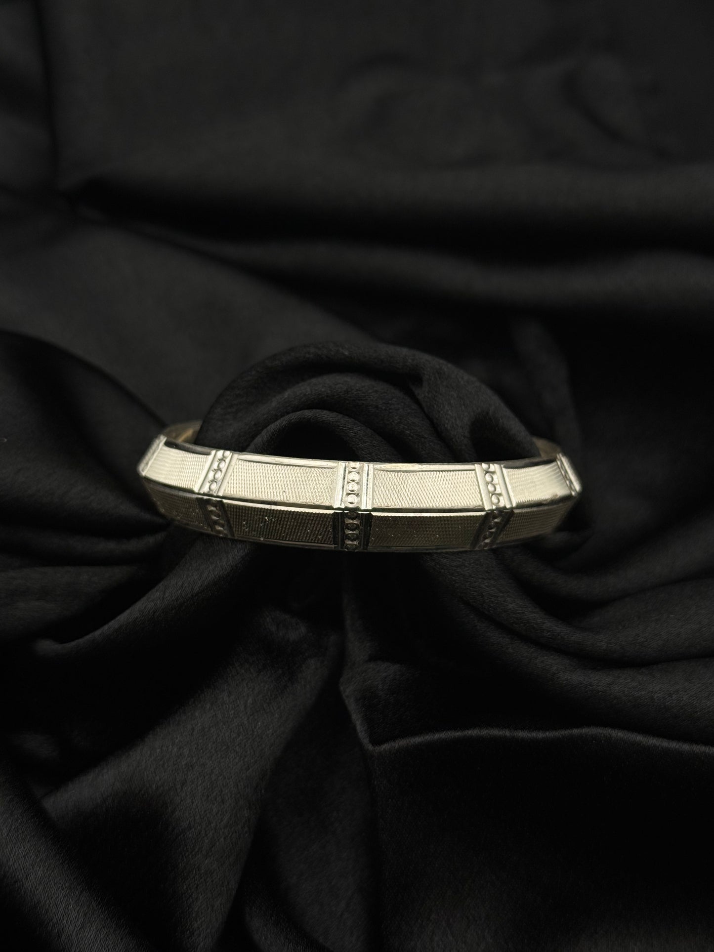MENS SILVER KADDA SIZE 2.4 MK009