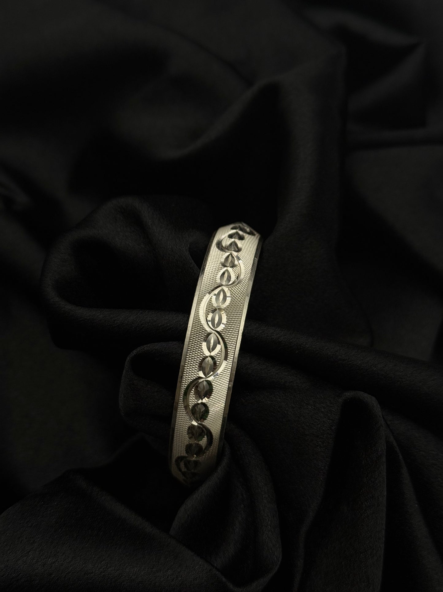 MENS SILVER KADDA SIZE 2.4 MK014