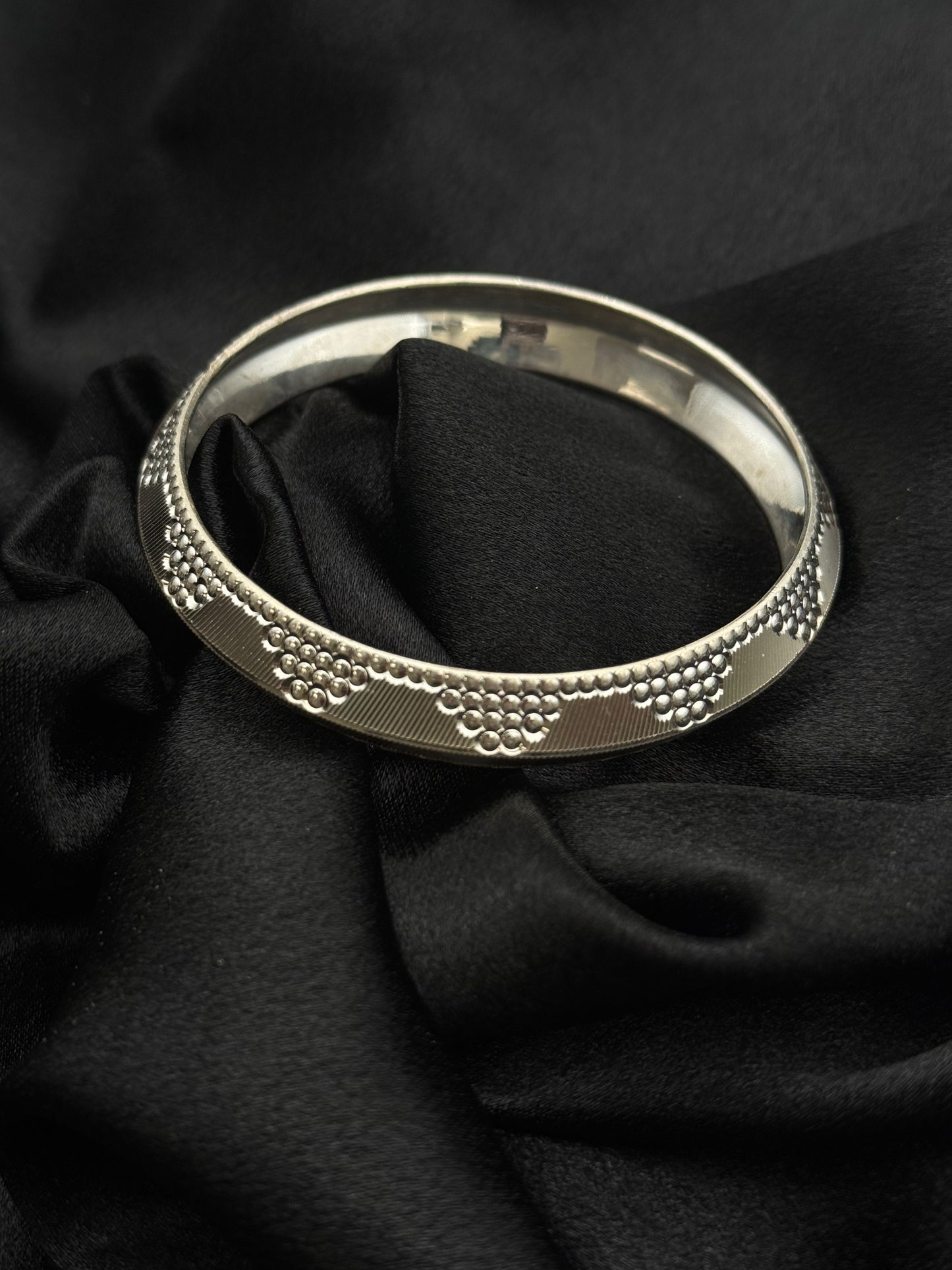 MENS SILVER KADDA SIZE 2.4 MK017