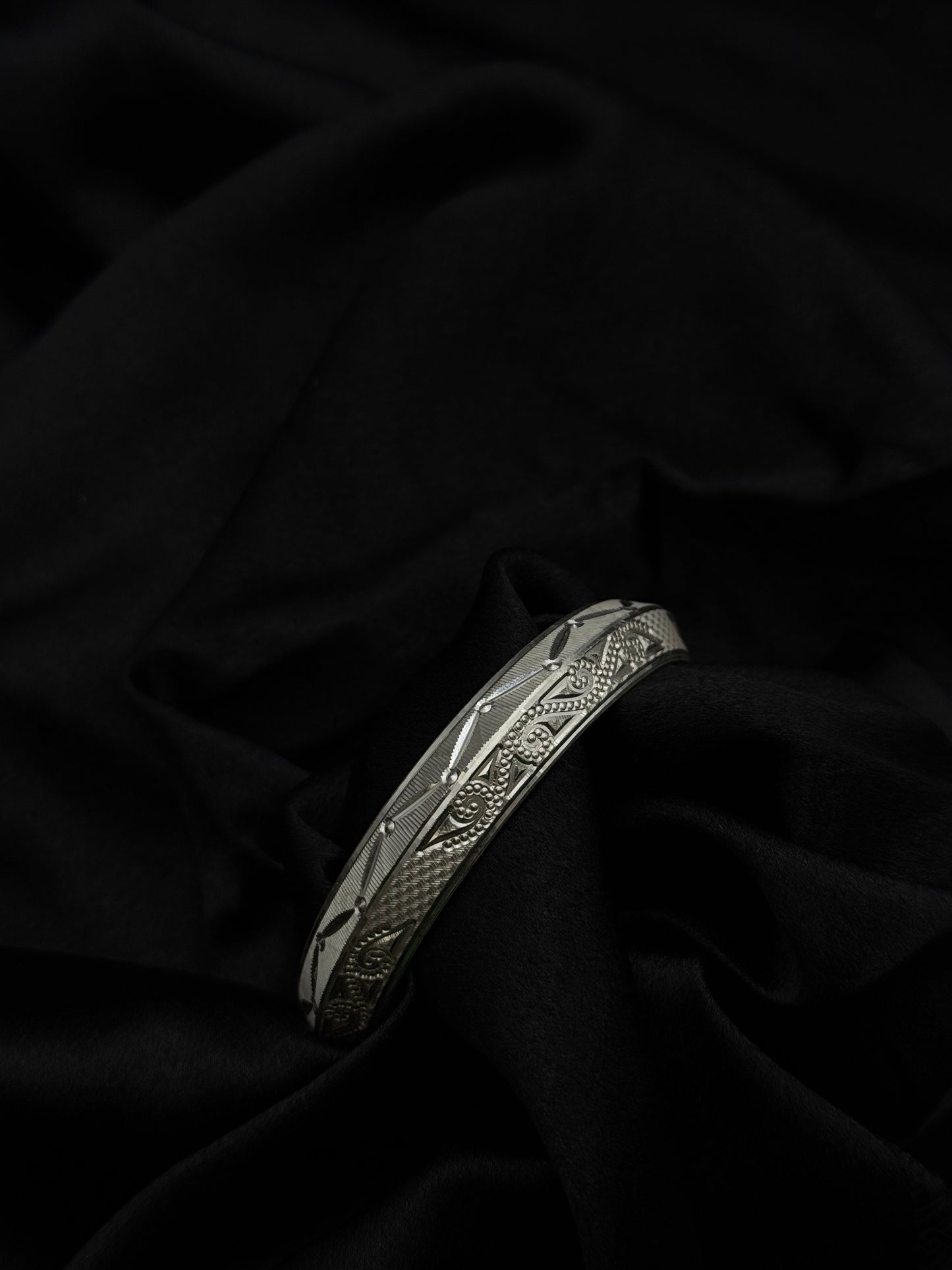 MENS SILVER KADDA SIZE 2.6 MK062
