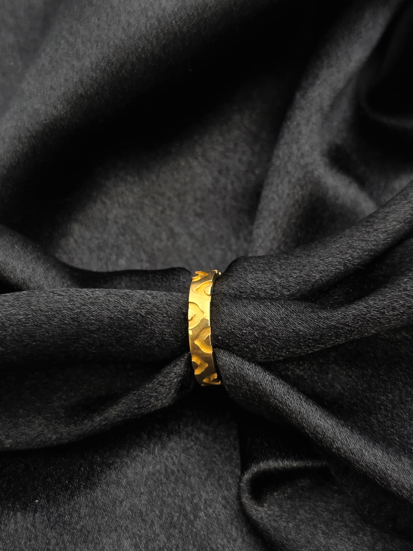 GOLD PLATED BAND SIZE 7 GR486