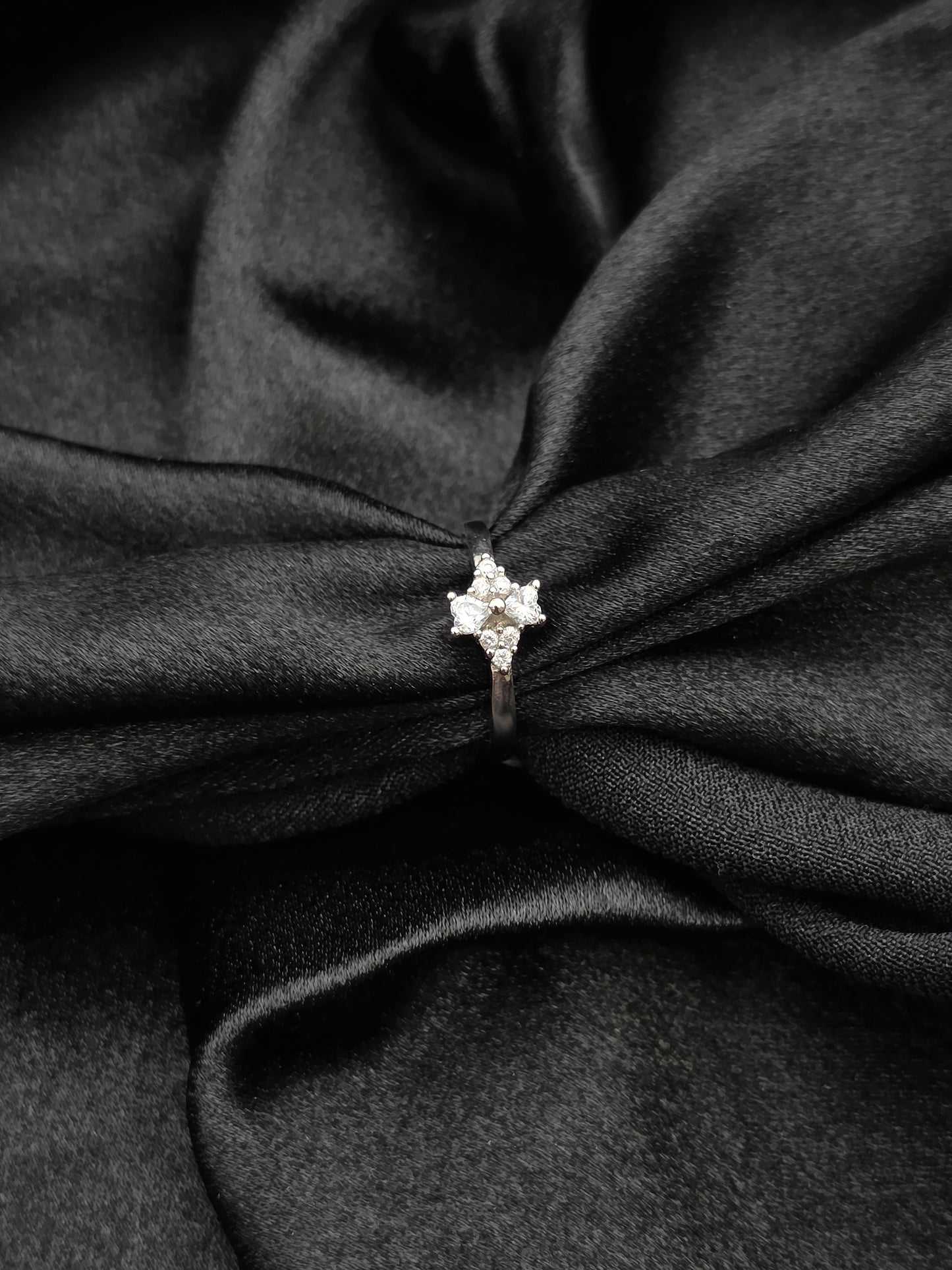 SILVER RING SIZE 7 GR296
