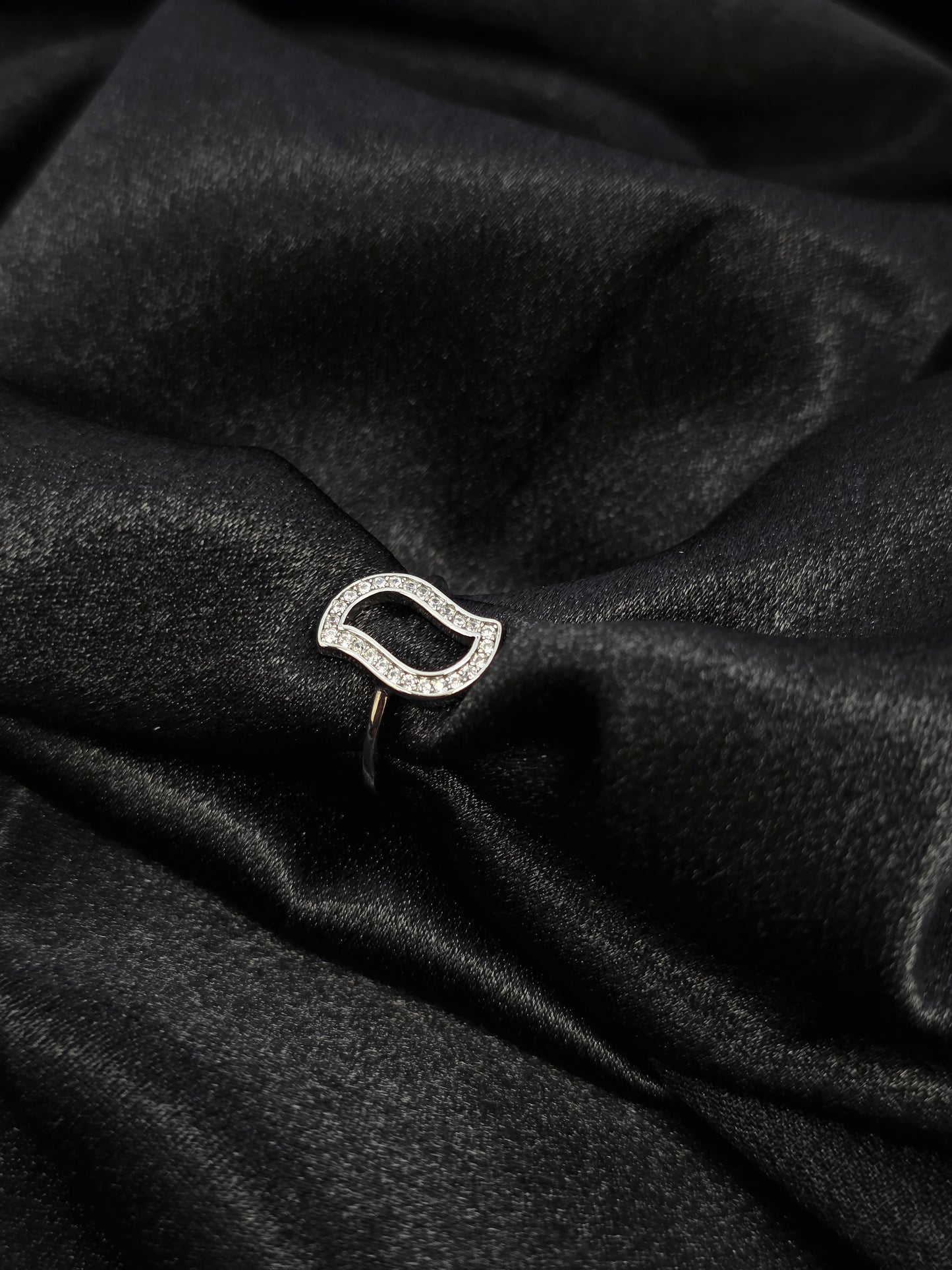 SILVER RING SIZE 5 GR051
