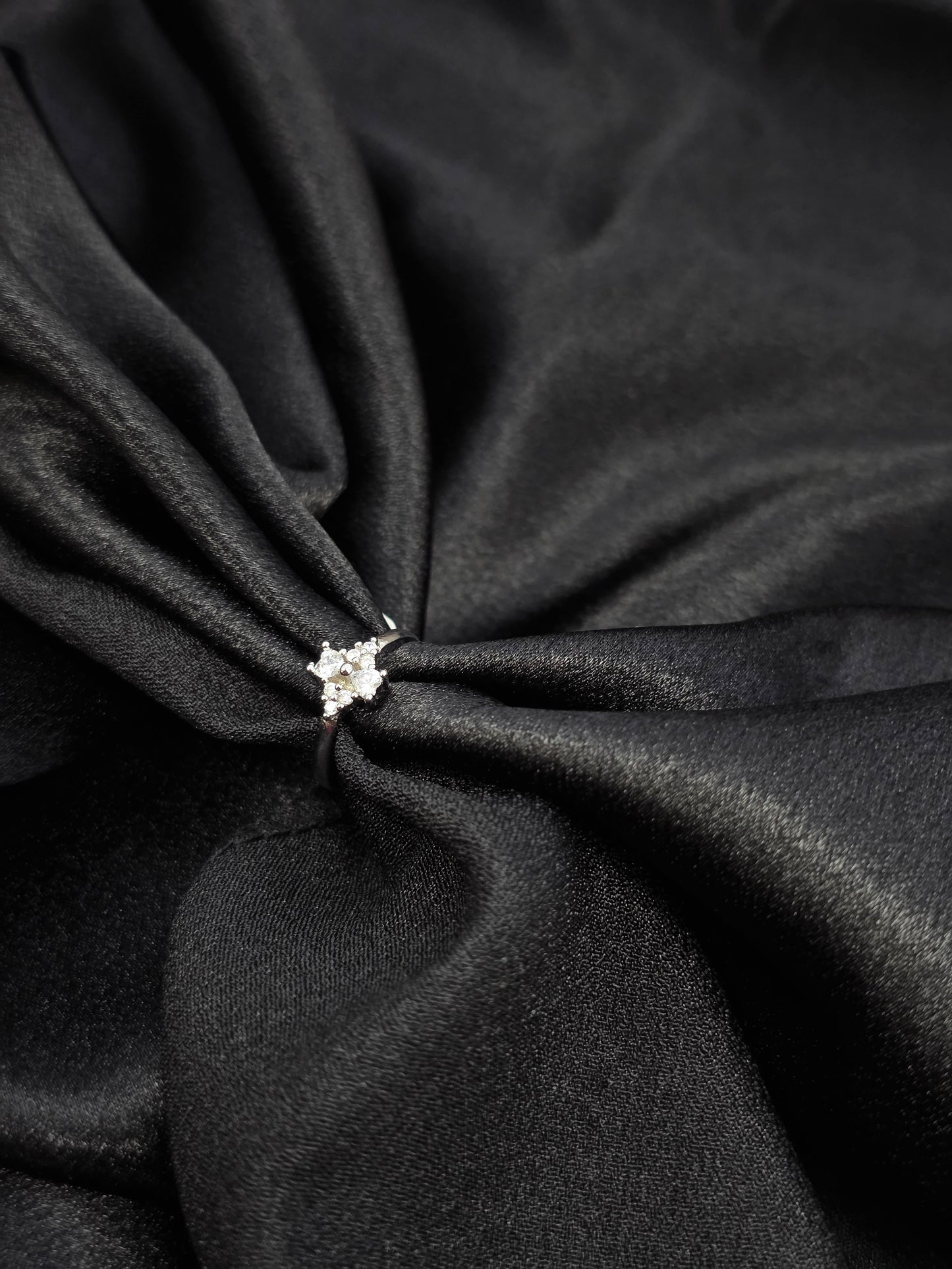 SILVER RING SIZE 5 GR038