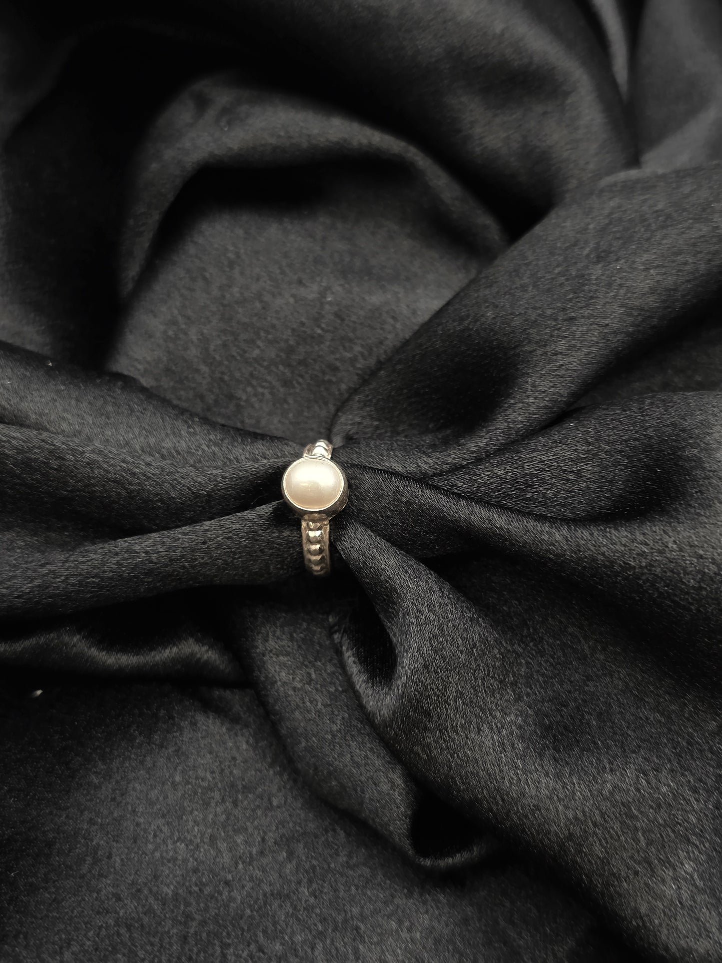 PEARL SILVER RING SIZE 5 GR325