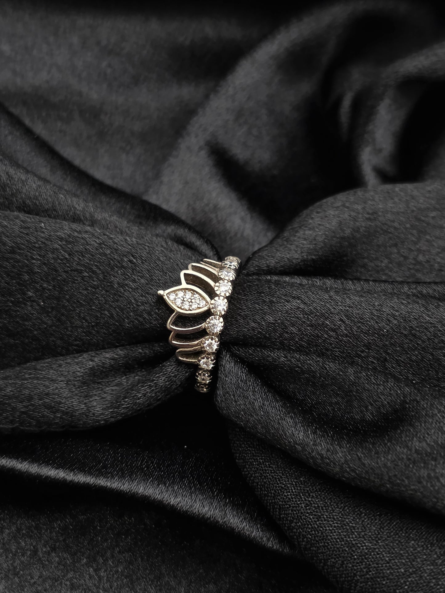 SILVER RING SIZE 7 GR292