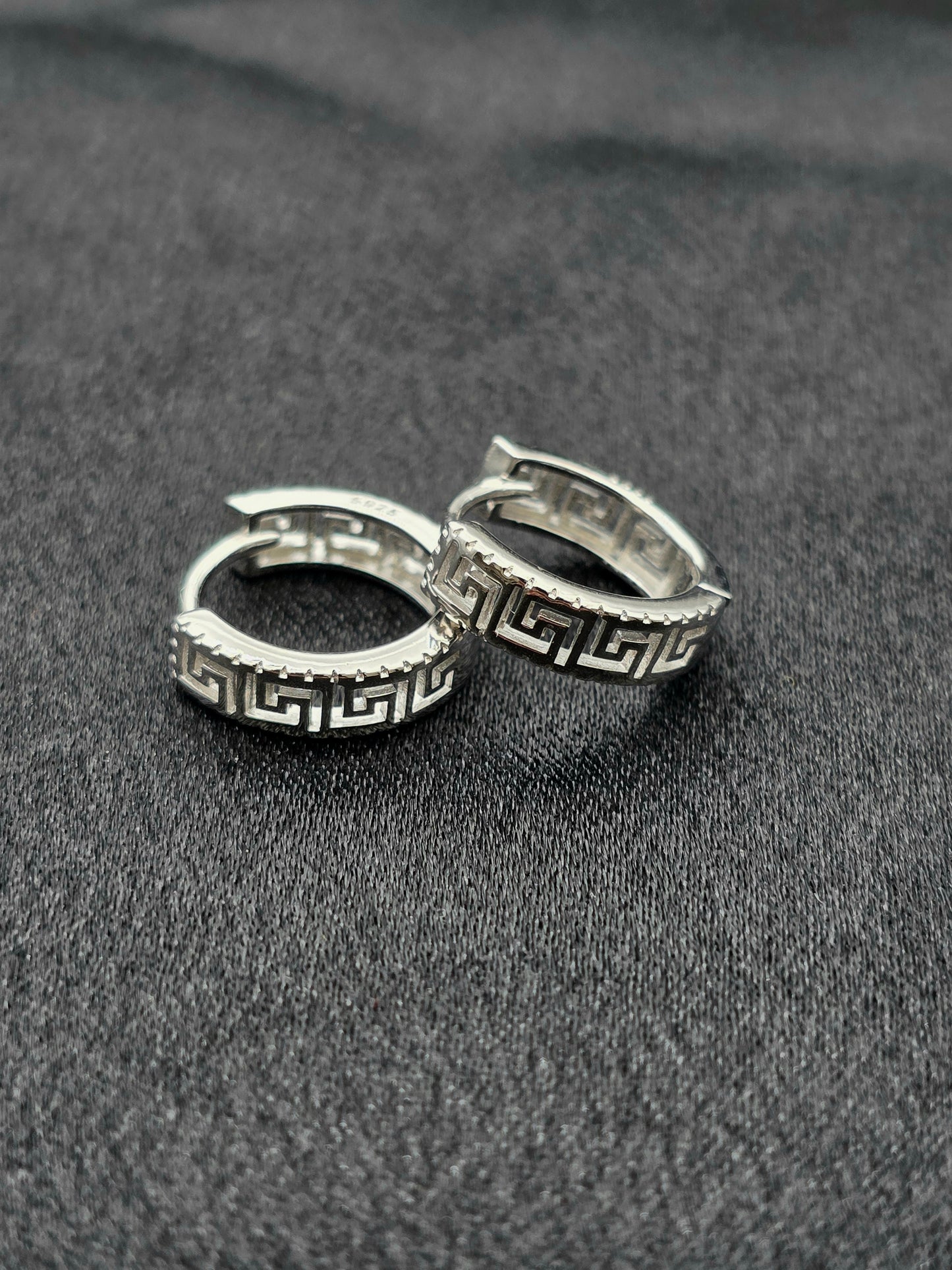 SILVER HOOPS GH177