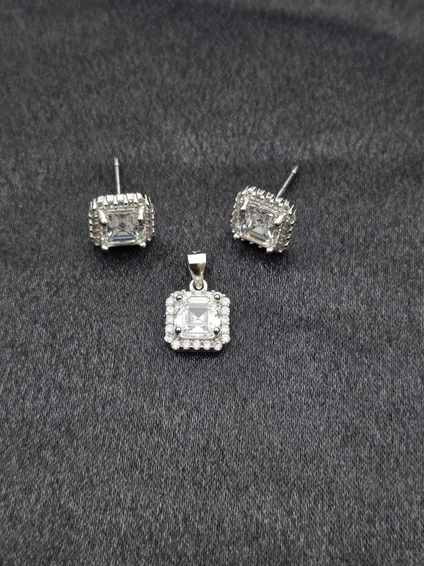 SILVER PENDANT SET PS059