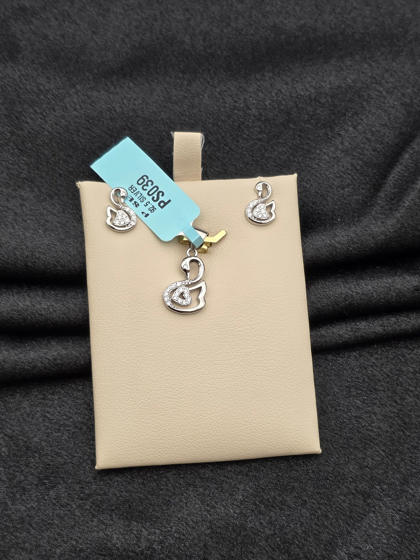 SILVER PENDANT SET PS039