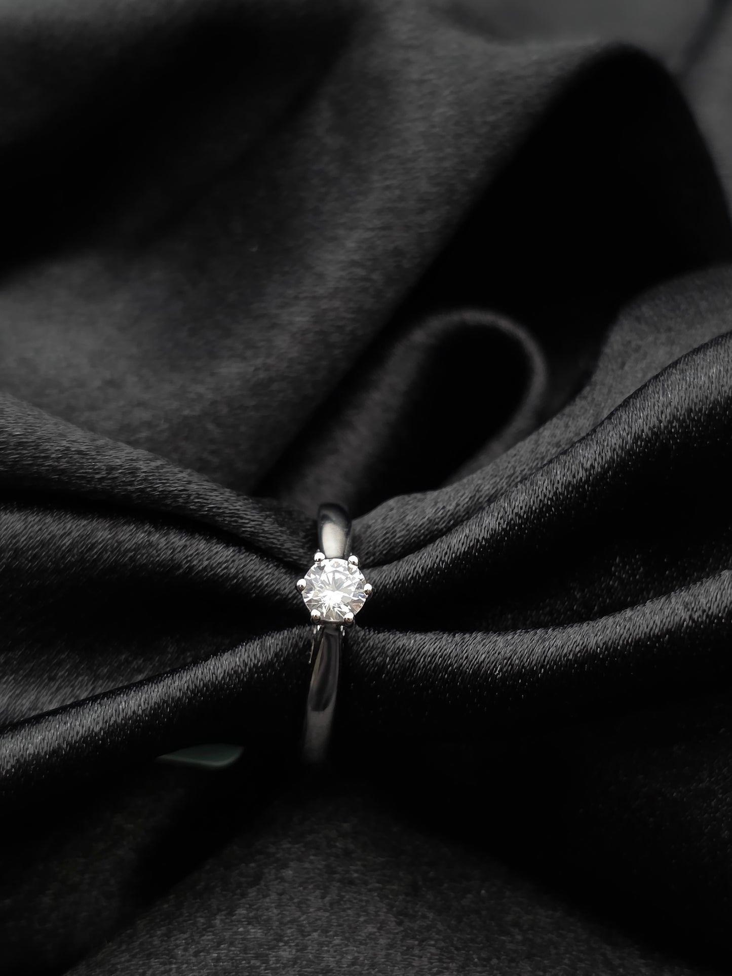 SILVER RING SIZE 6 GR598