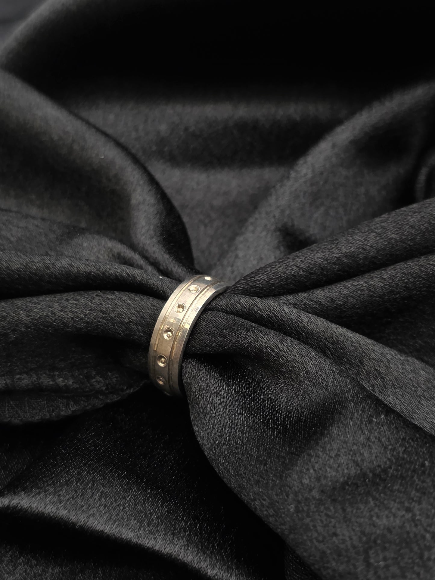 SILVER RING SIZE 7 GR268
