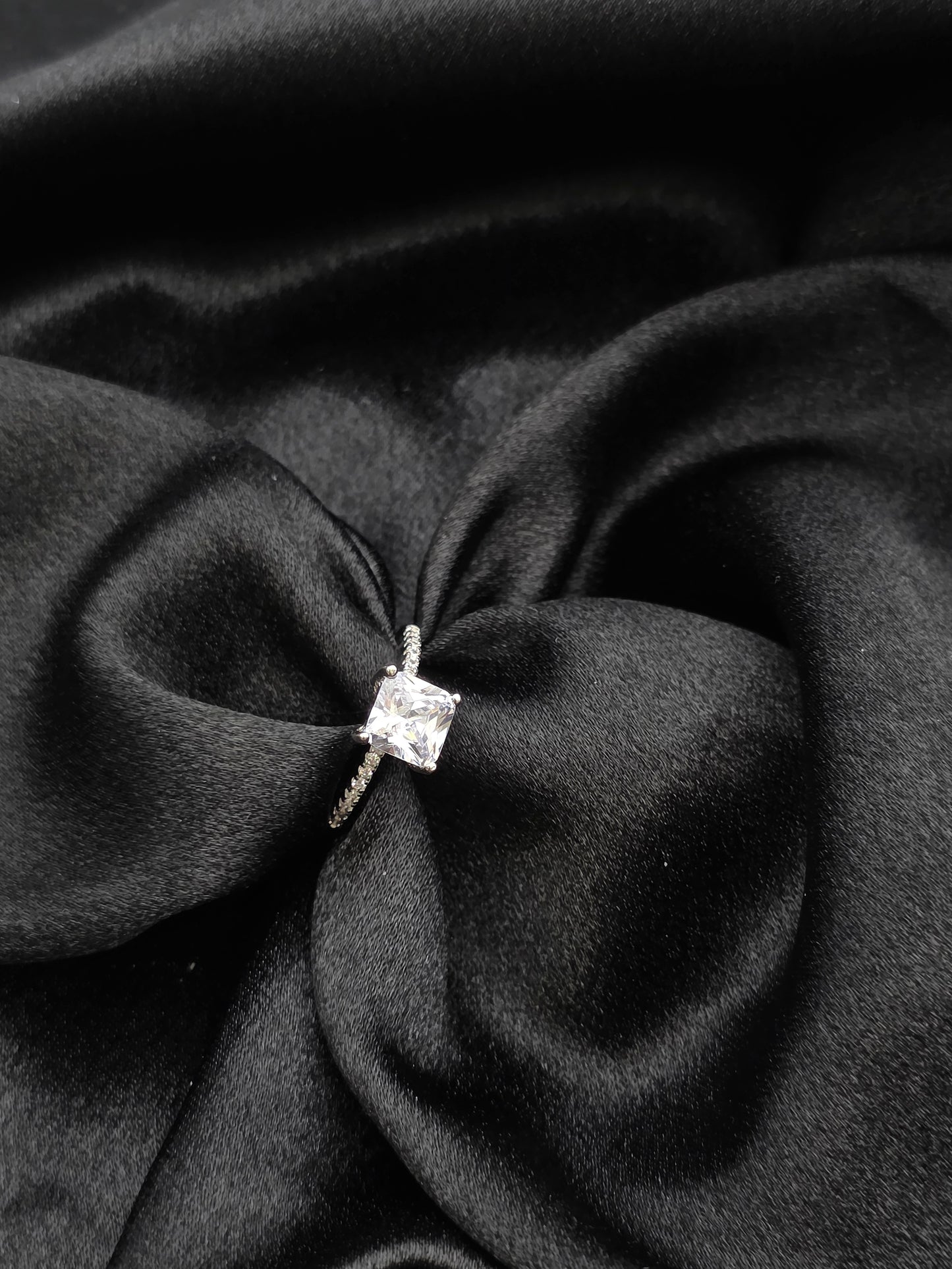 SILVER RING SIZE 7 GR274