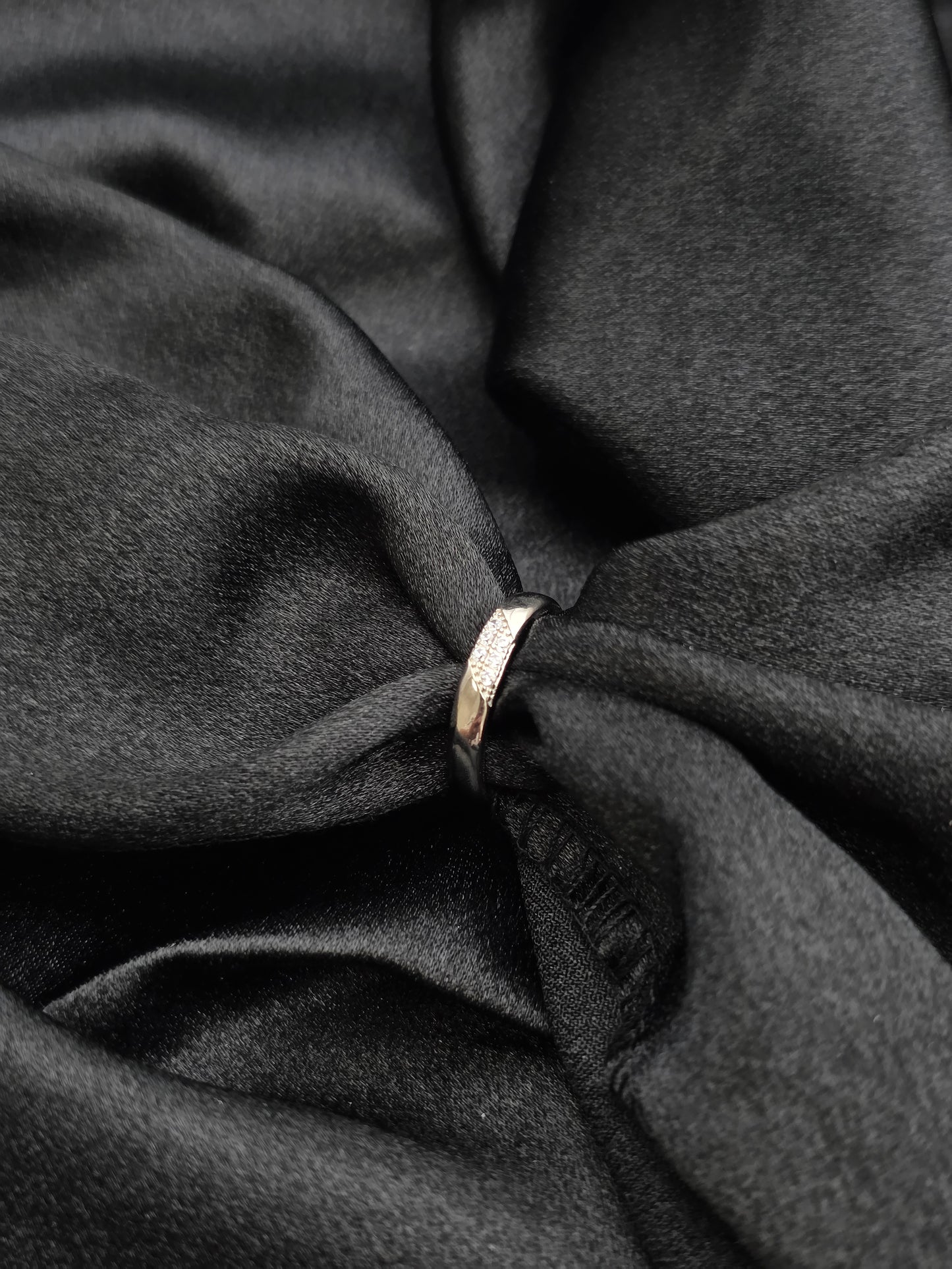 SILVER RING SIZE 8 GR215