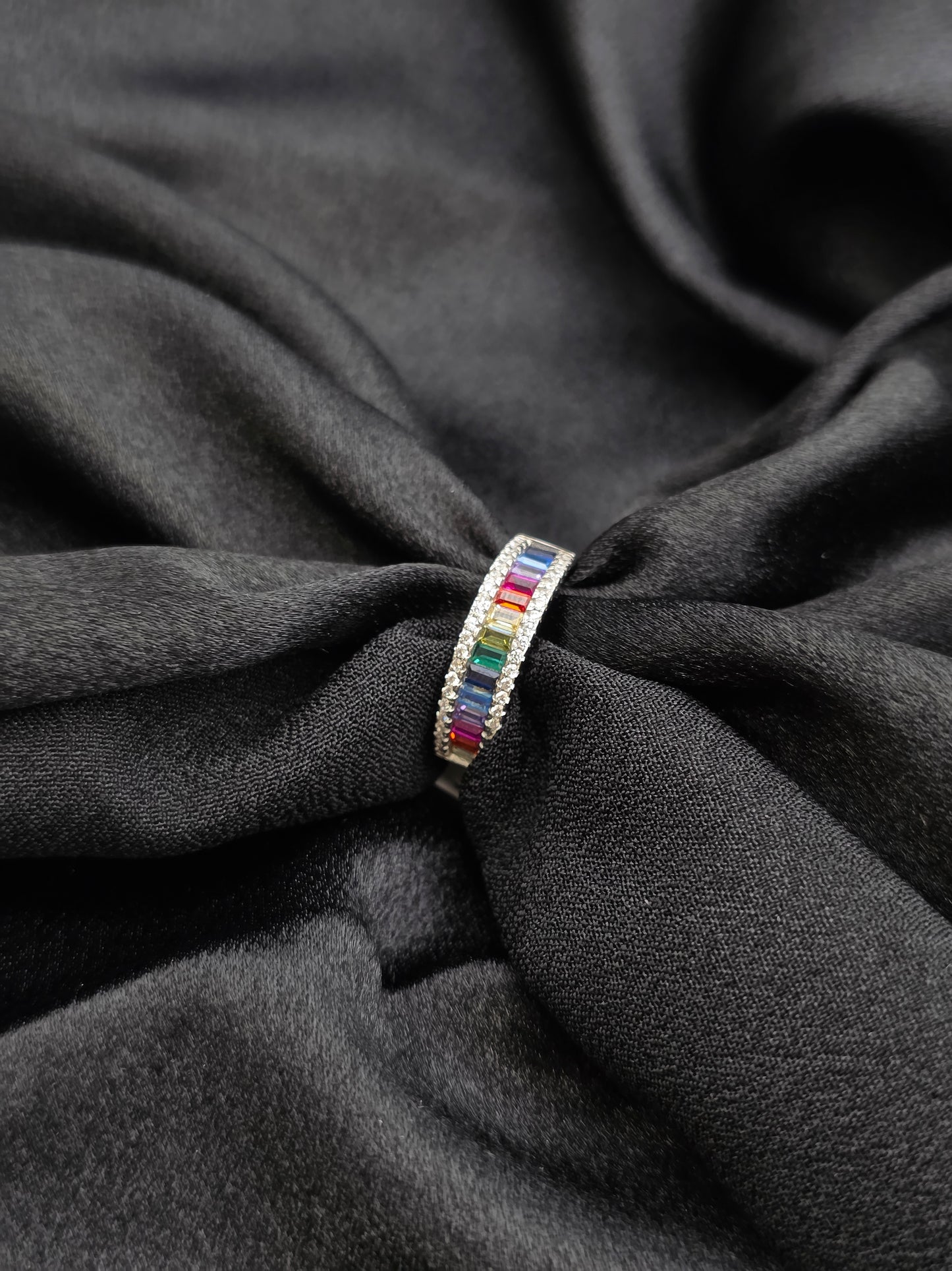 SILVER RING SIZE 8 GR166