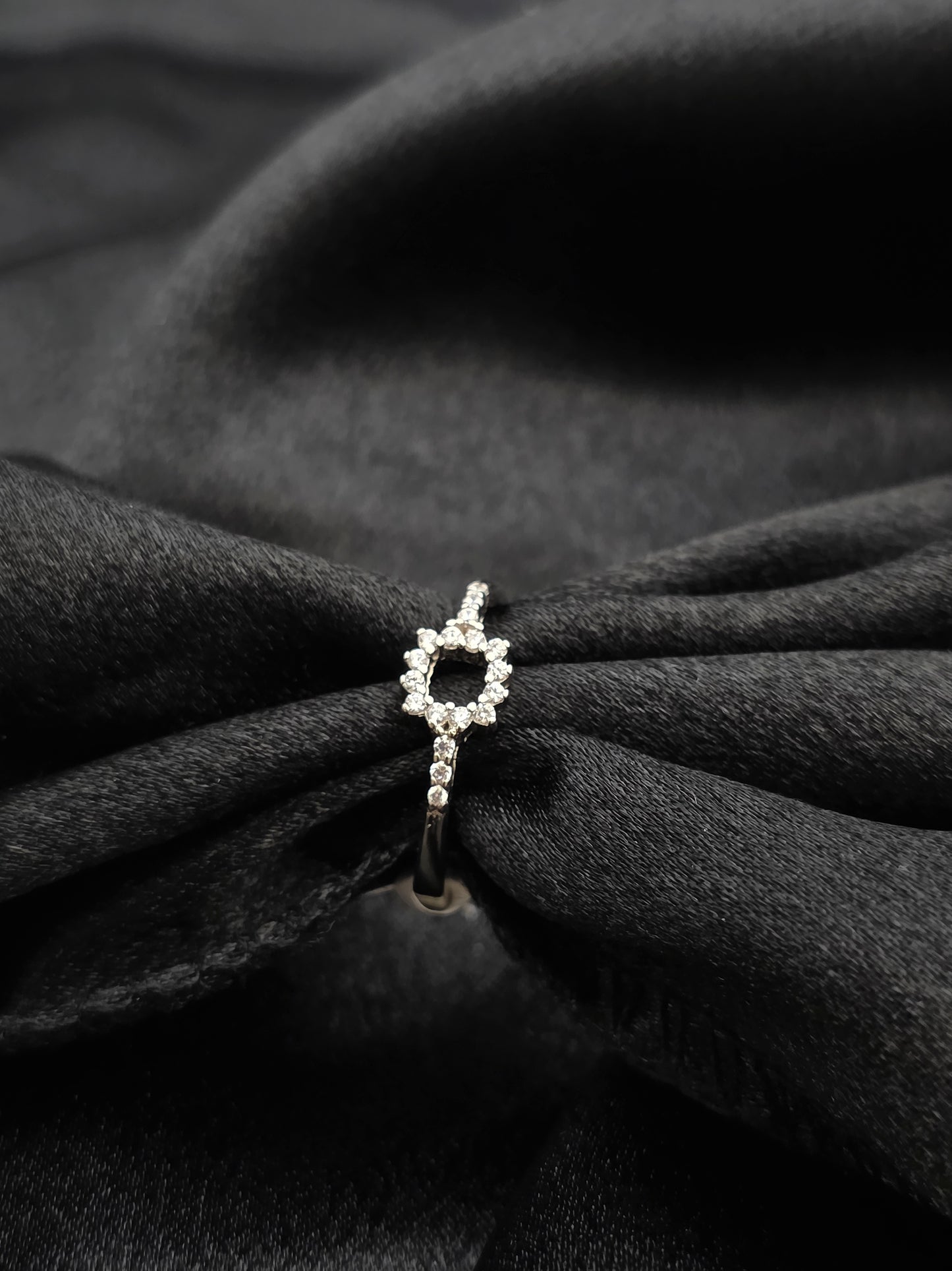 SILVER RING SIZE 7 GR293