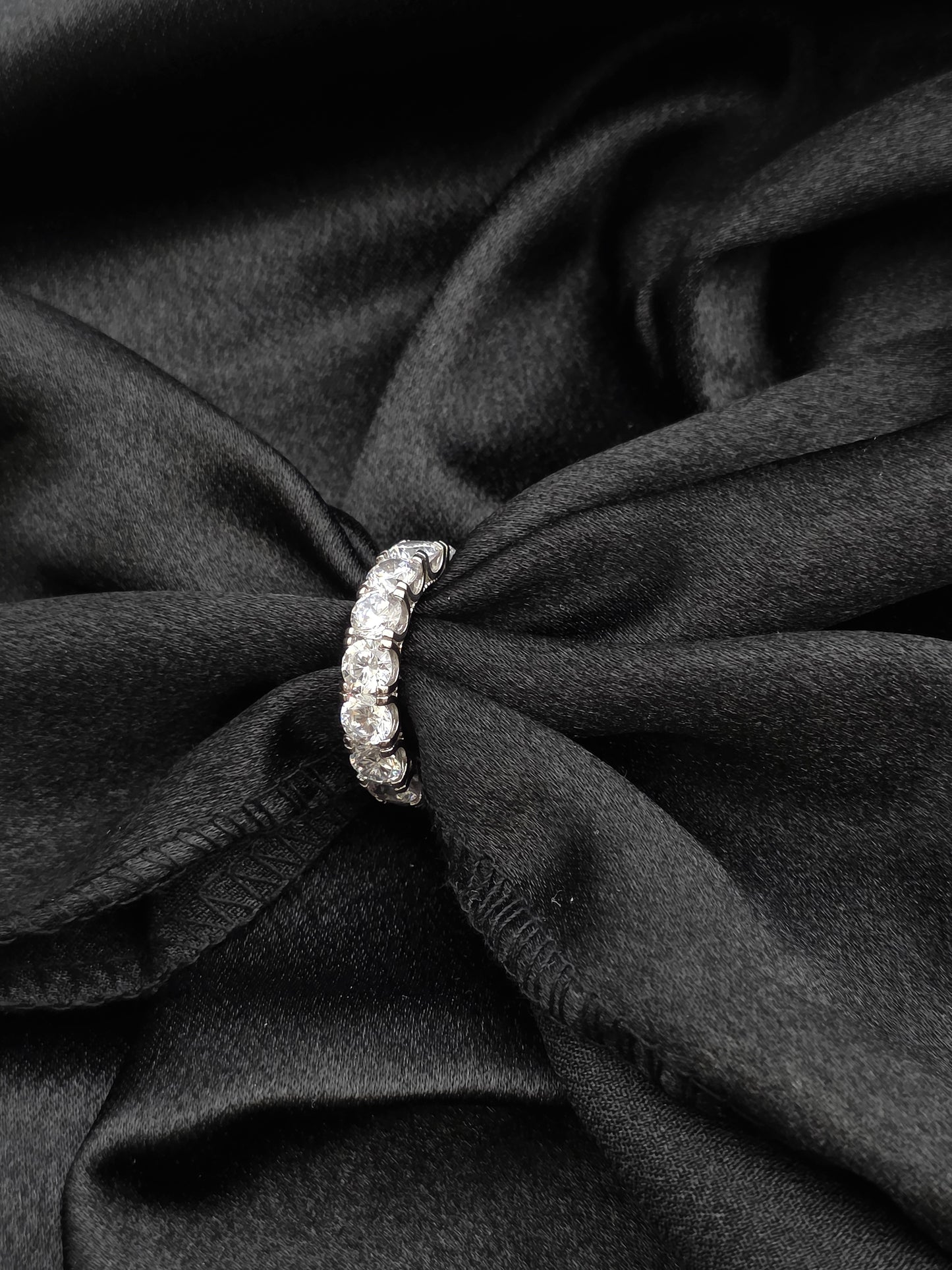 SILVER RING SIZE 8 GR169