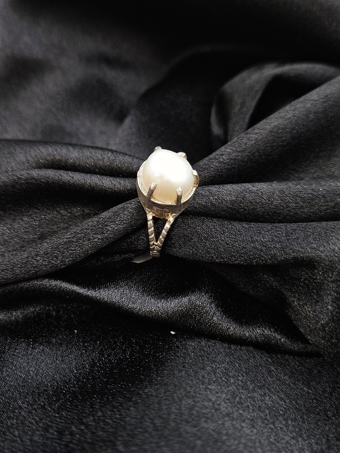 PEARL SILVER RING SIZE 9 GR316
