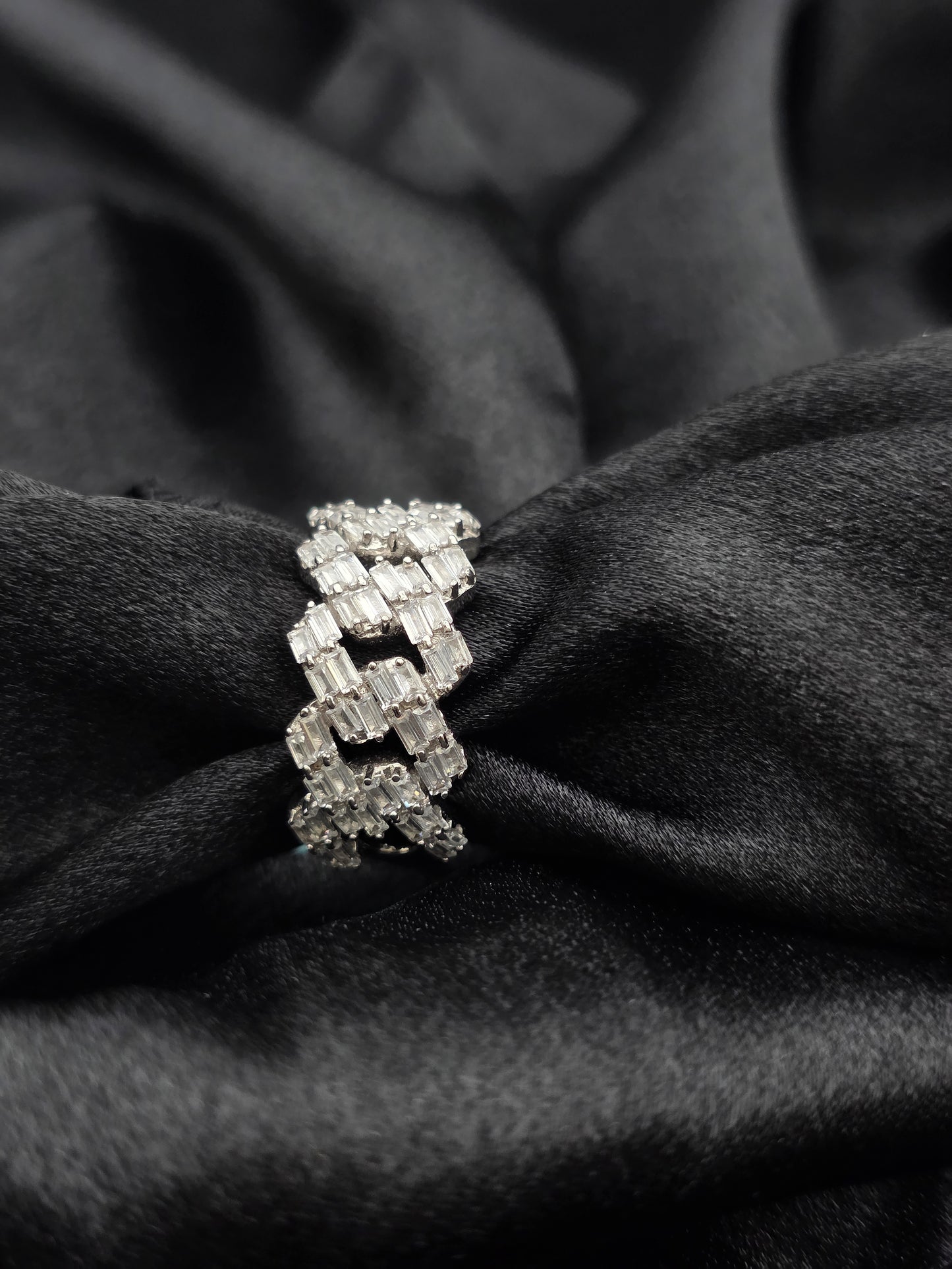 BOYS SILVER RING SIZE 10 BR022