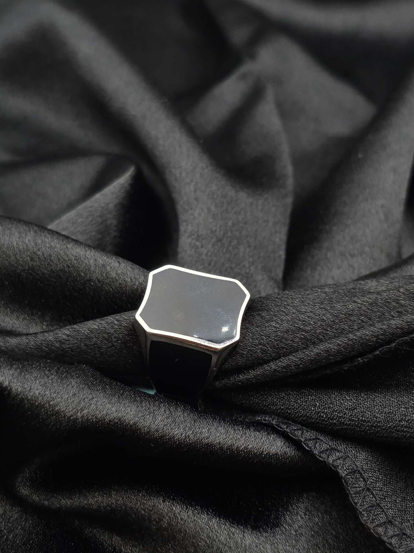 BOYS SILVER RING SIZE 9 BR052