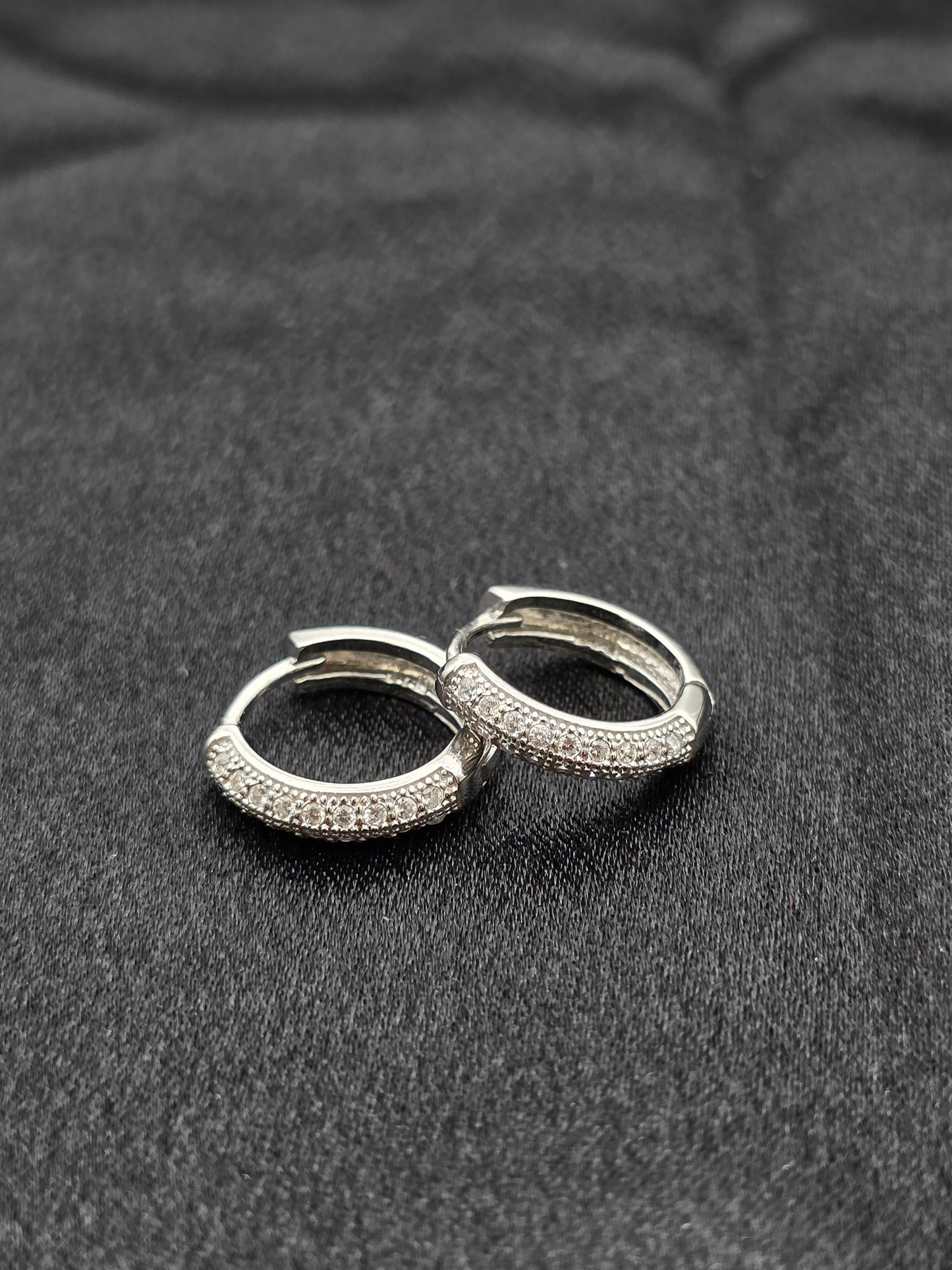 SILVER HOOPS GH098