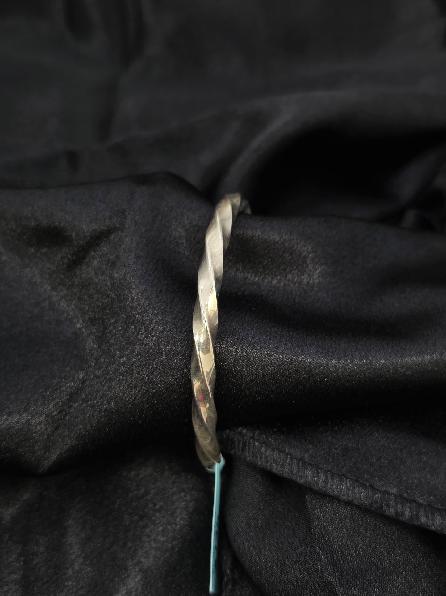 SILVER BANGLE BRACELET GB042
