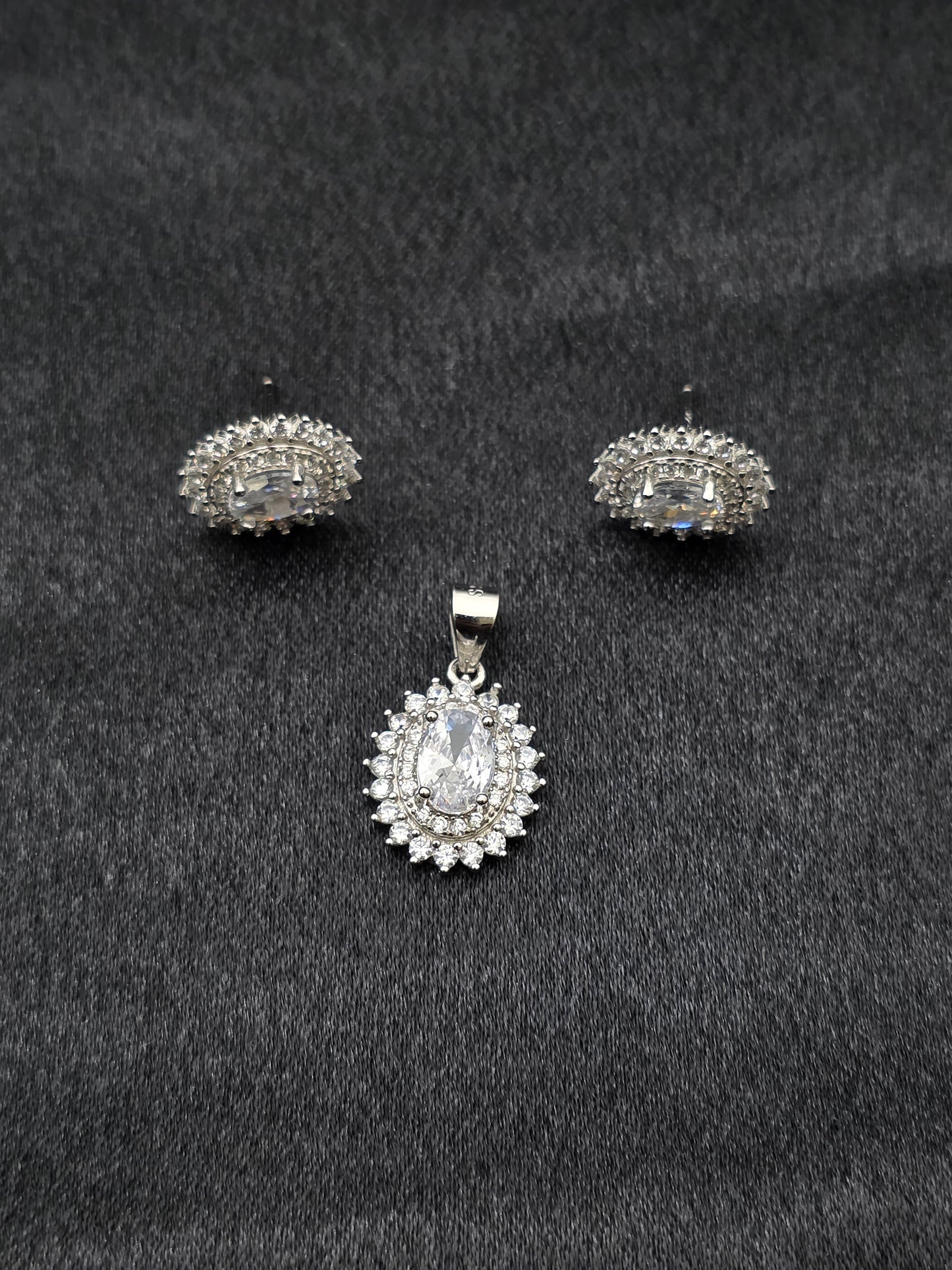 SILVER PENDANT SET PS063