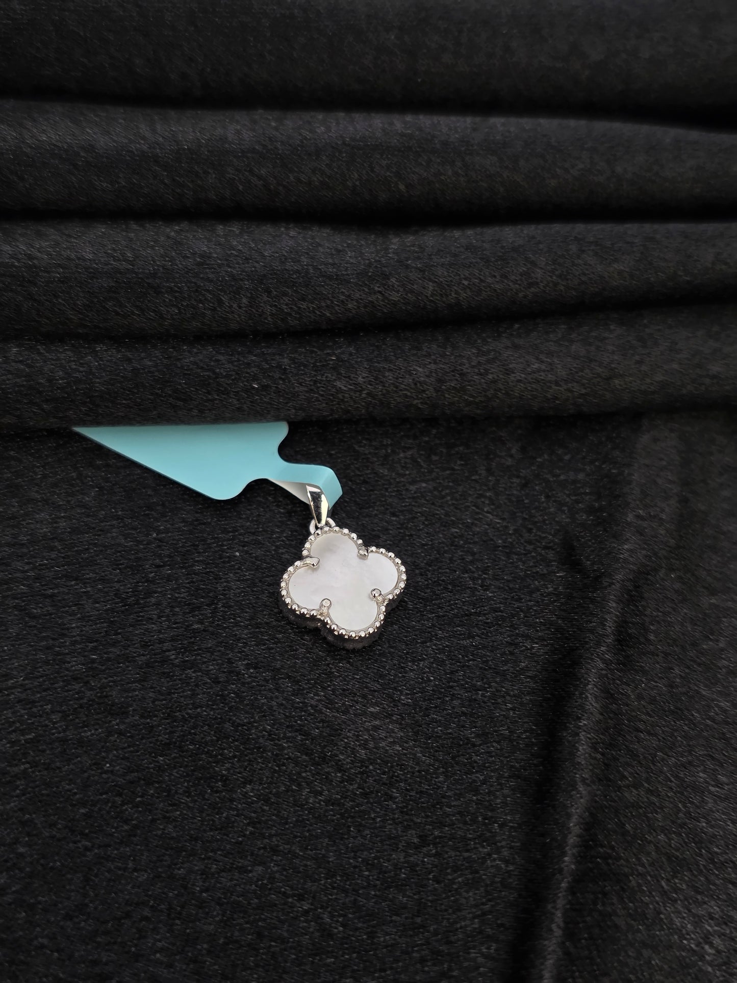 LADIES SILVER PENDANT SP043