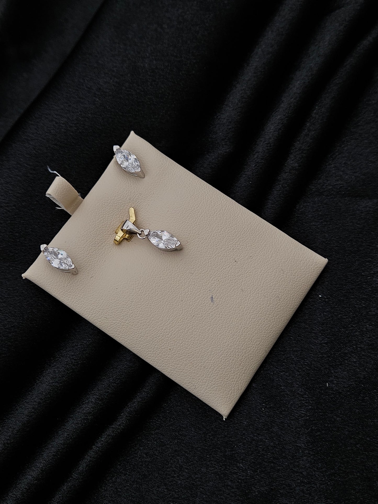 SILVER PENDANT SET PS007