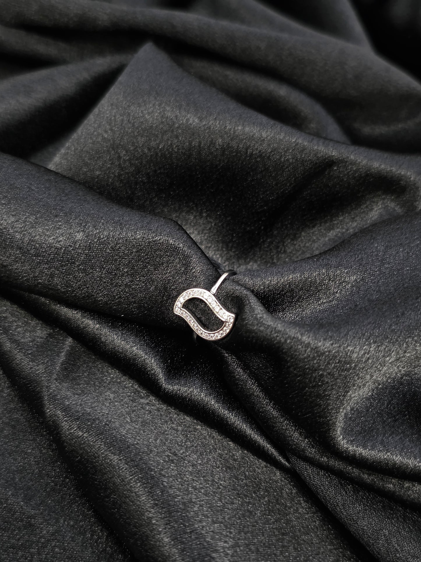 SILVER RING SIZE 5 GR051
