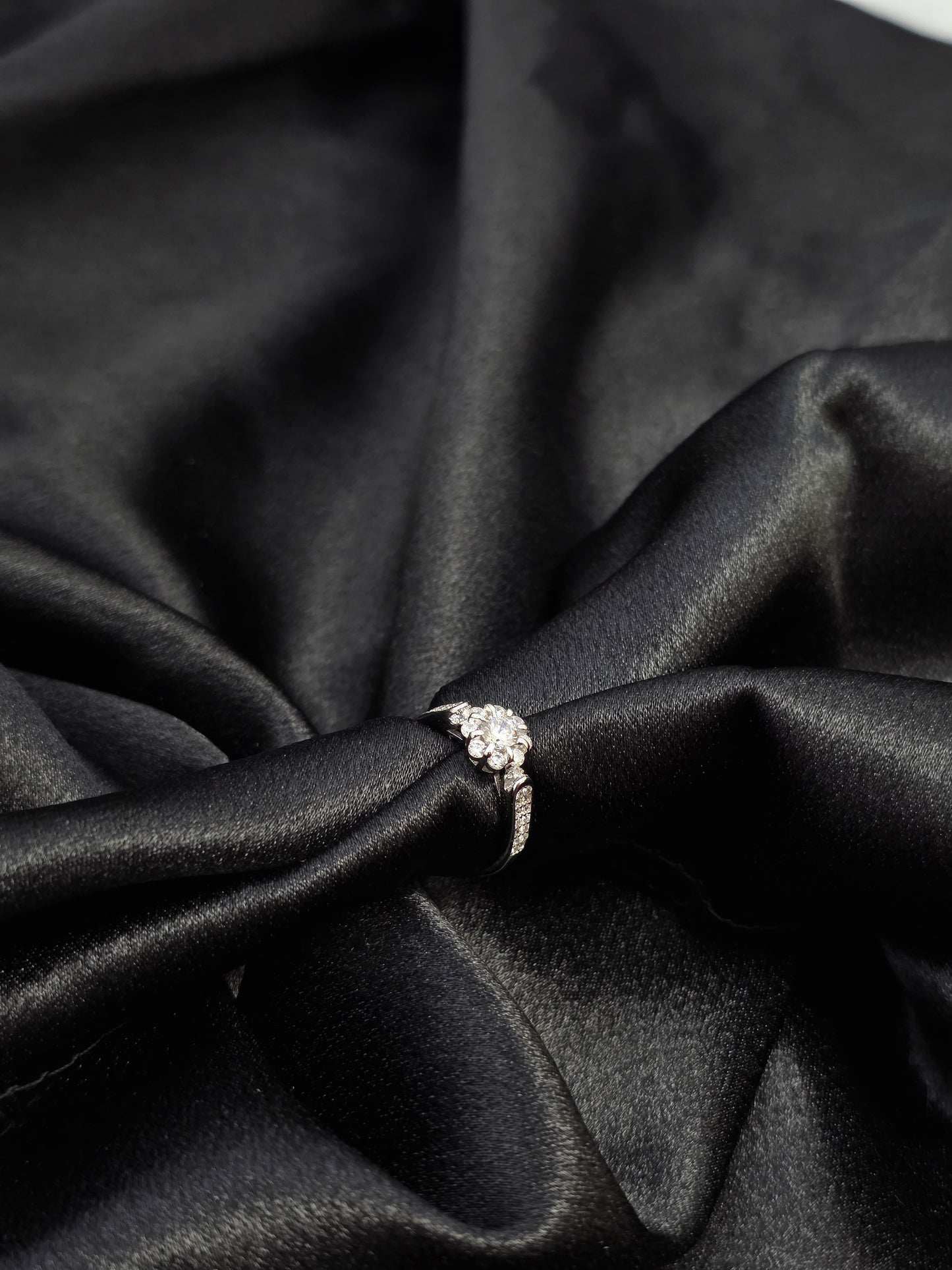 SILVER RING SIZE 5 GR009