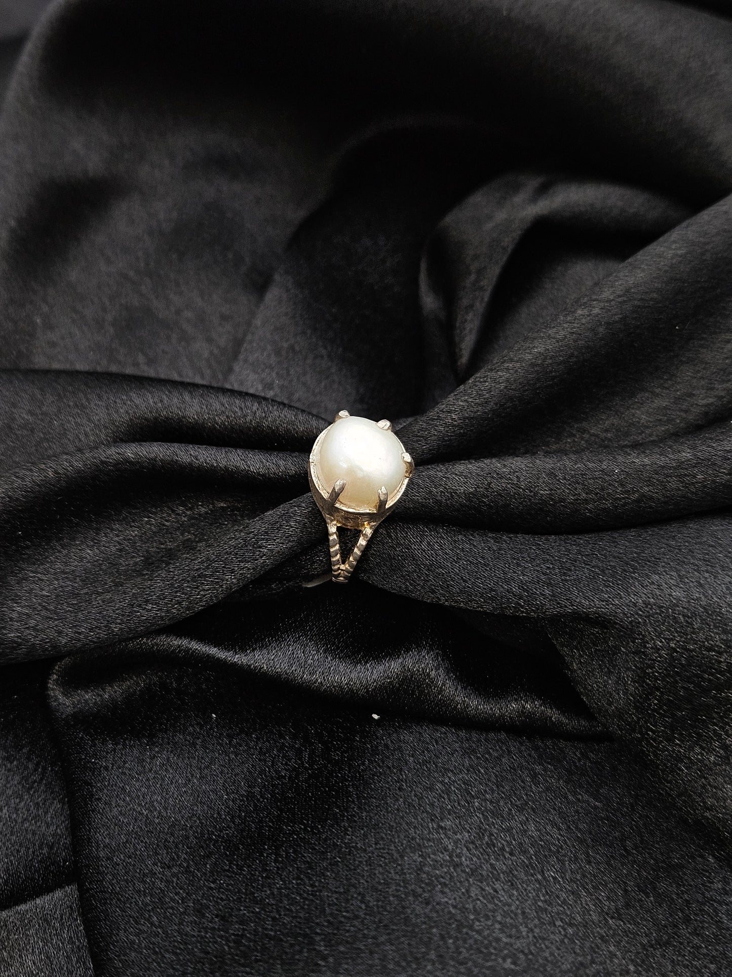 PEARL SILVER RING SIZE 9 GR316