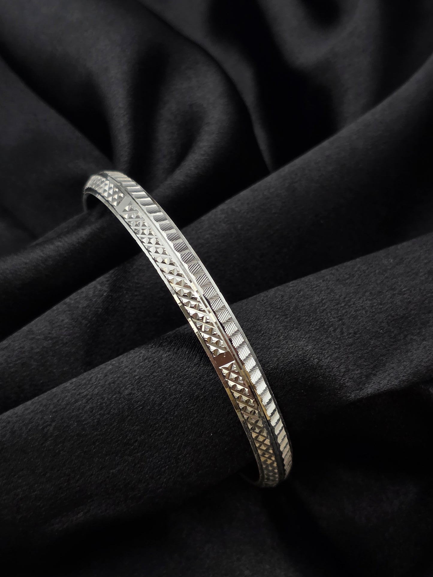 MENS SILVER KADDA SIZE 2.7 MK102