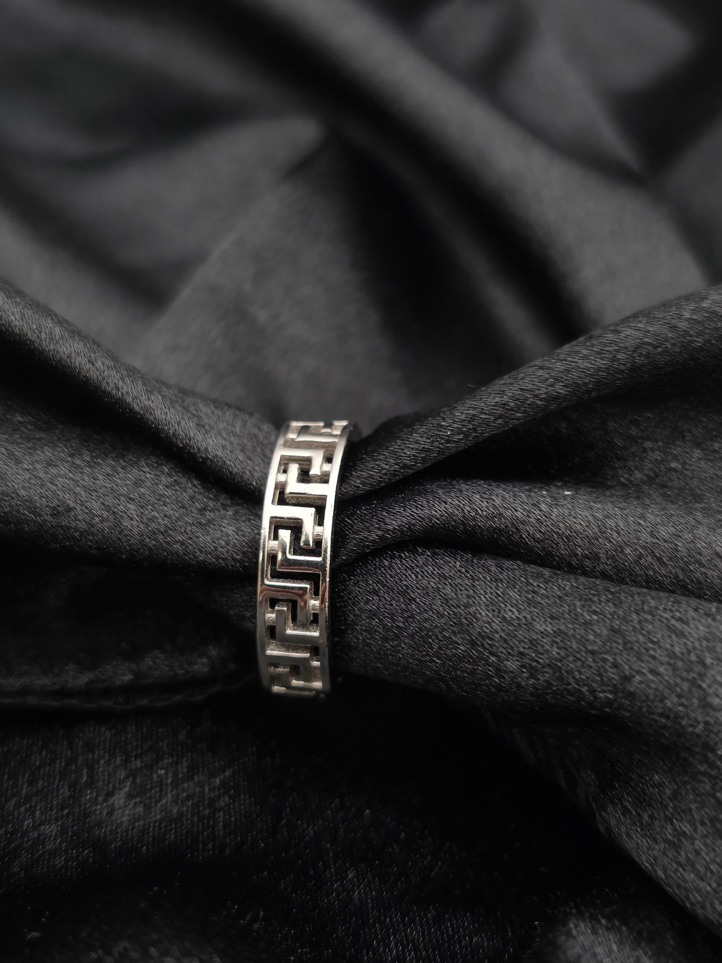 BOYS SILVER RING SIZE 10 BR004
