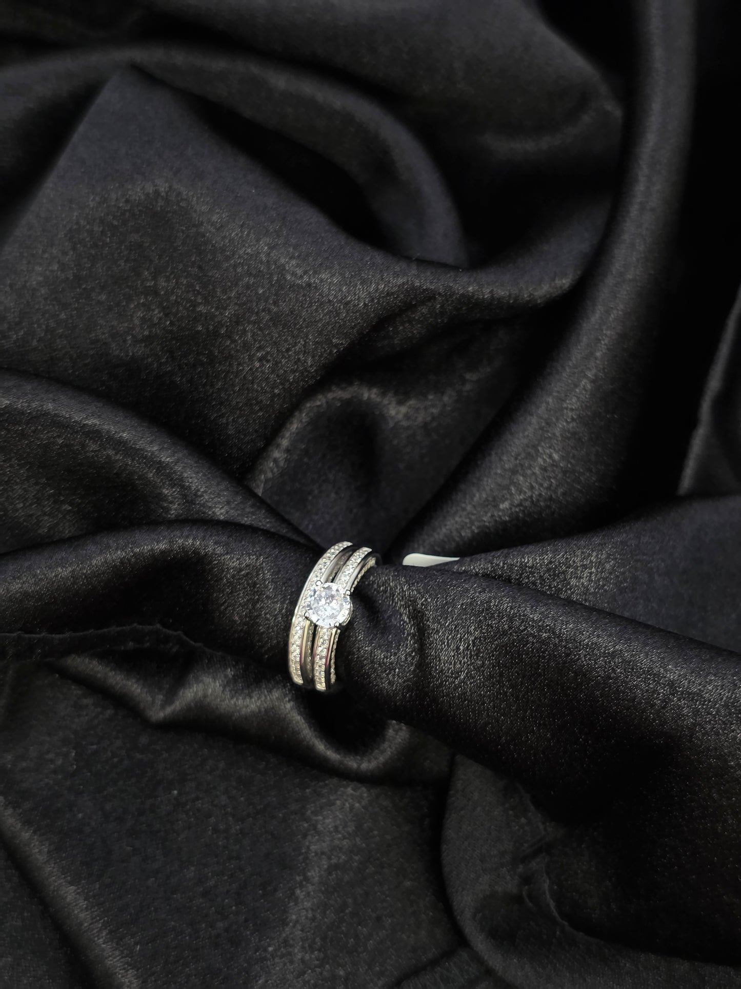 SILVER RING SIZE 6 GR122