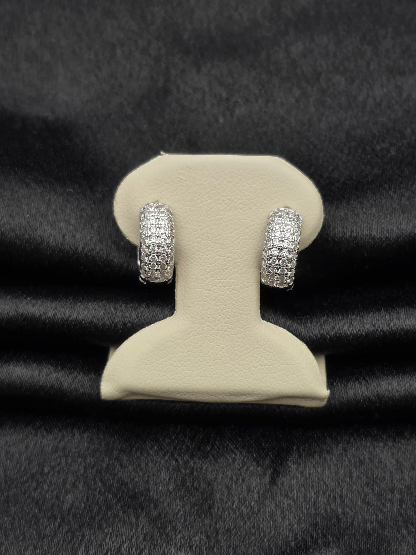 SILVER HOOPS GH102