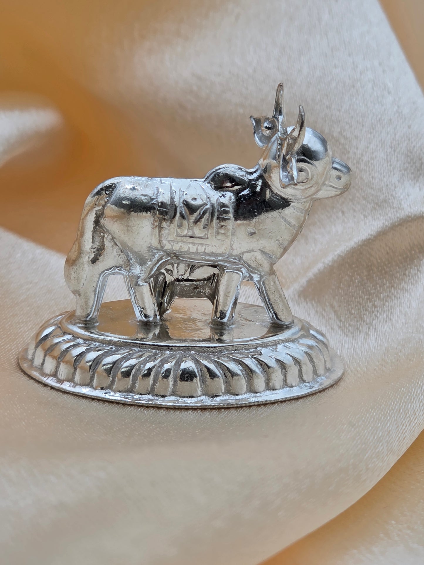PURE SILVER COW AND CALF PI121