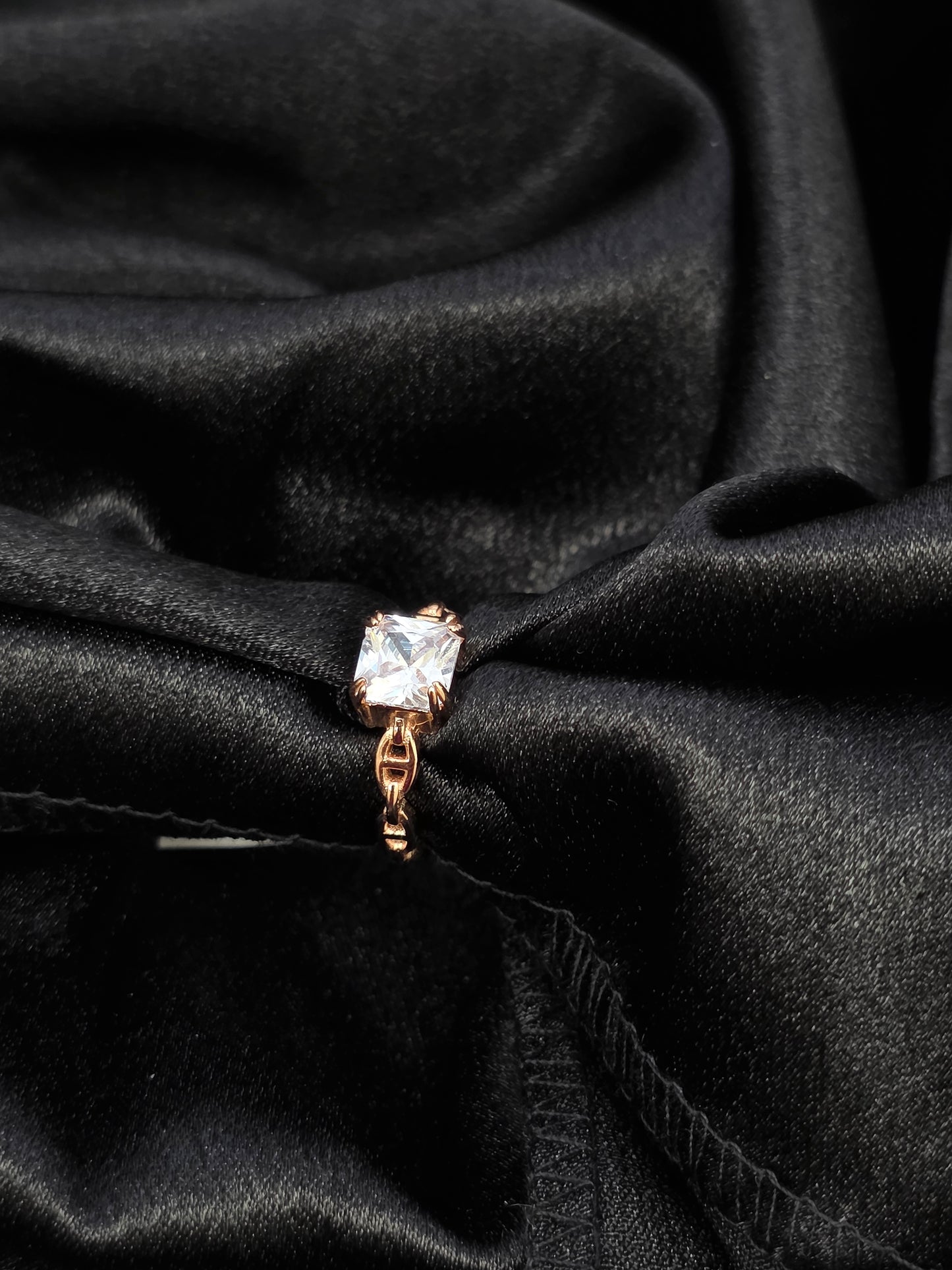 SILVER RING SIZE 6 GR057