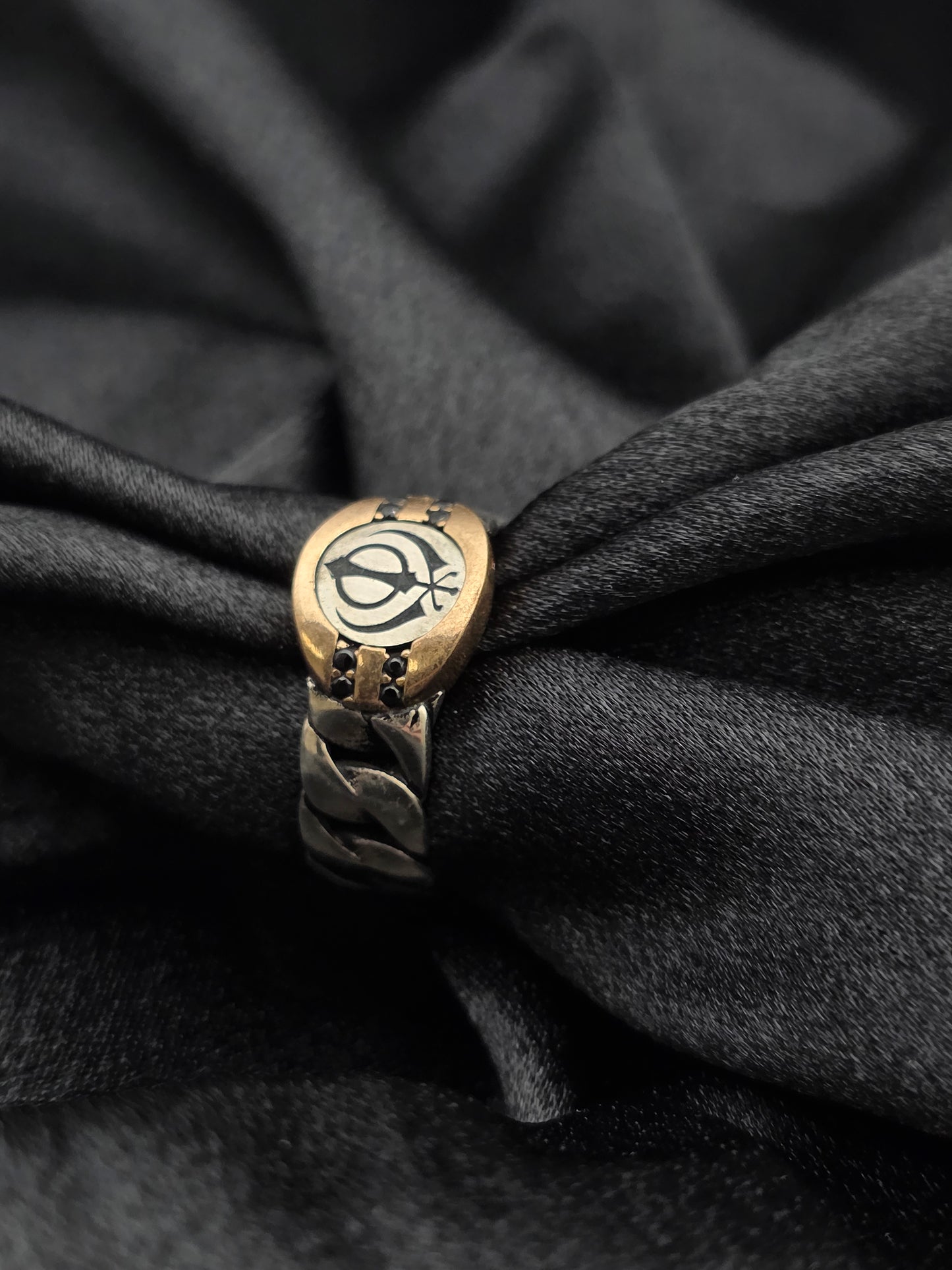 BOYS SILVER RING SIZE 9 BR060
