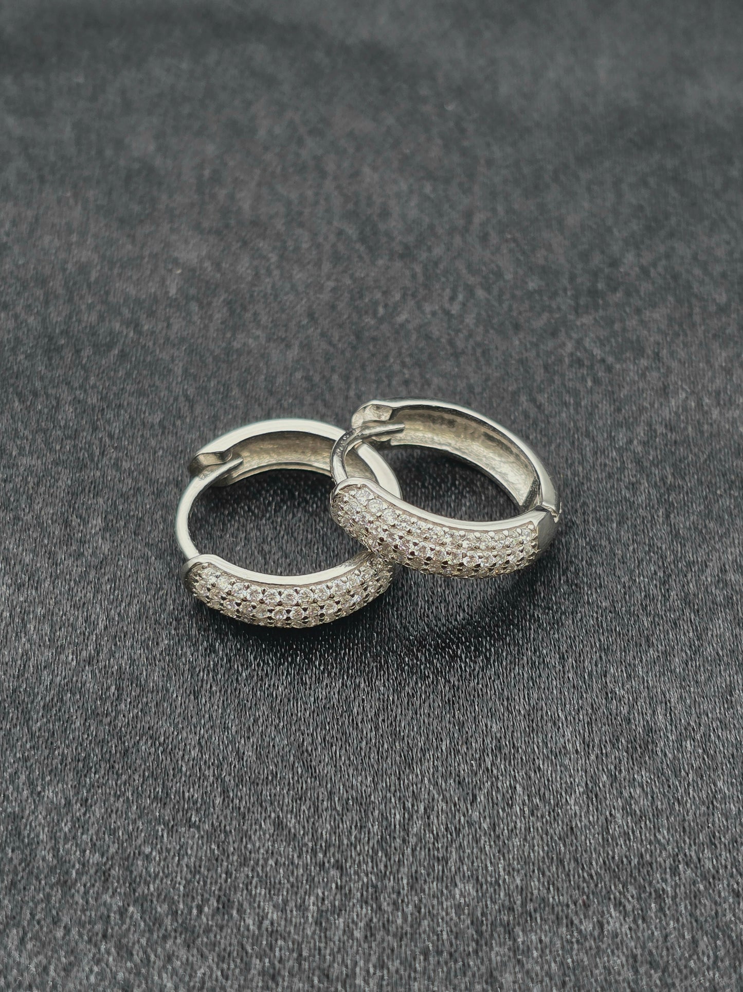 SILVER HOOPS GH132