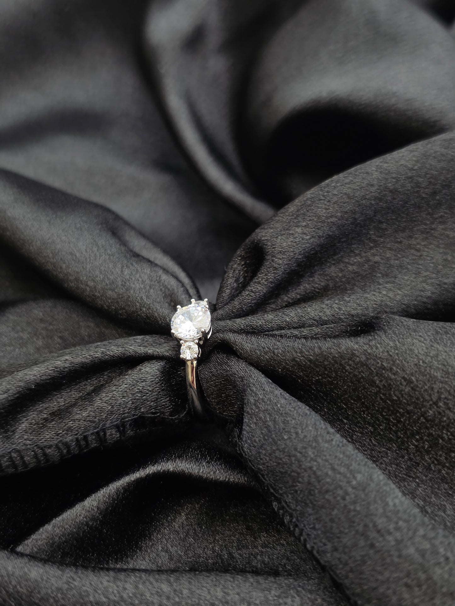 SILVER RING SIZE 8 GR161