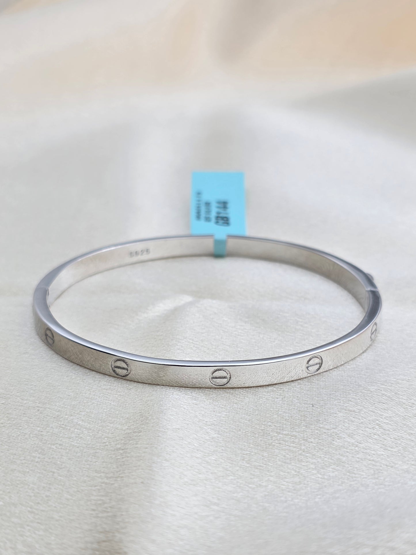 SILVER BANGLE BRACELET GB146