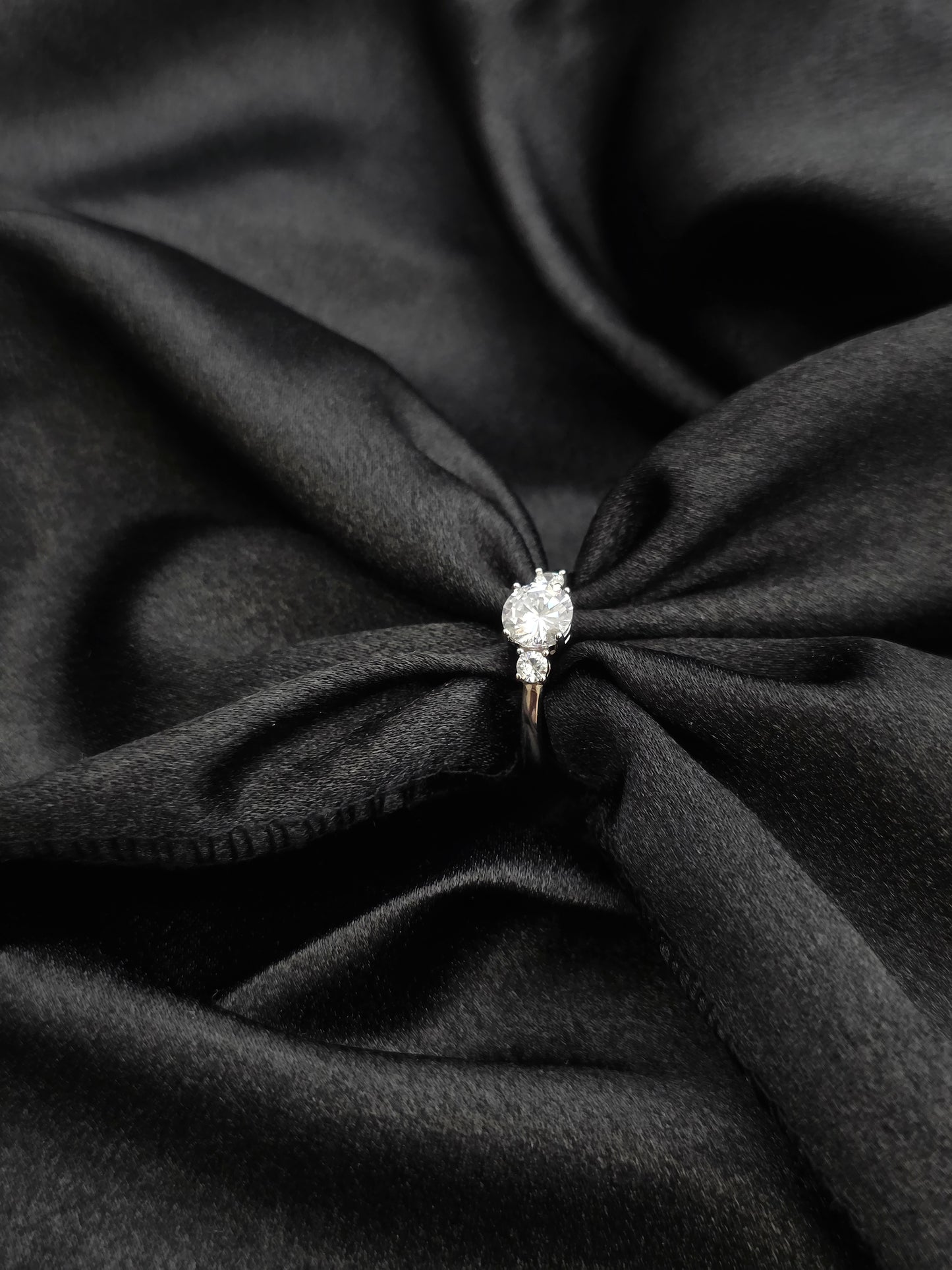 SILVER RING SIZE 8 GR161